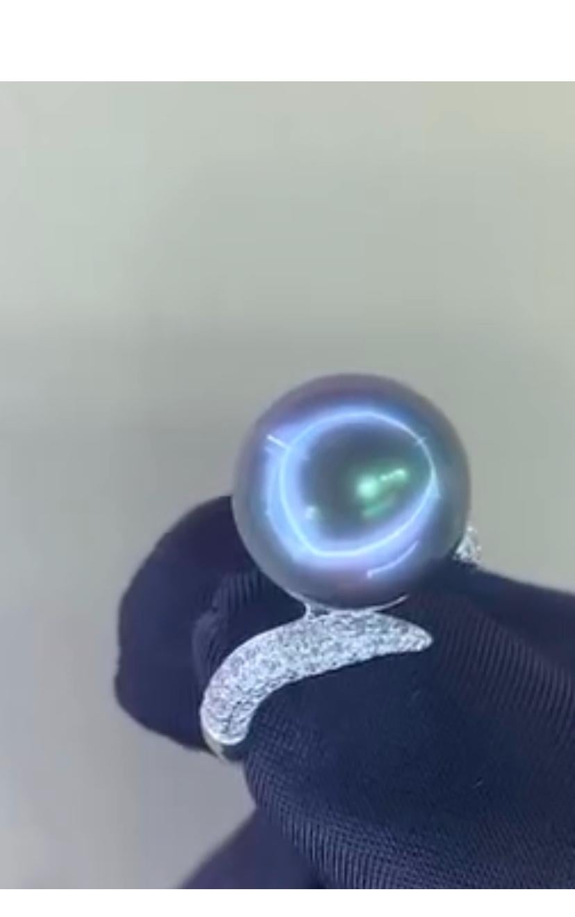 Round Cut GIT Certified Tahitian Pearl Diamonds 18K Gold Ring For Sale