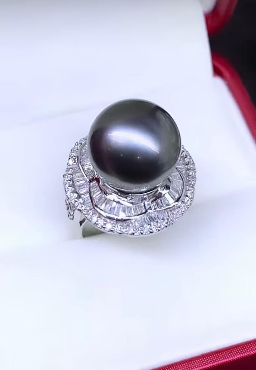 GIT Certified Tahitian Pearl Diamonds 18K Gold Ring For Sale 4