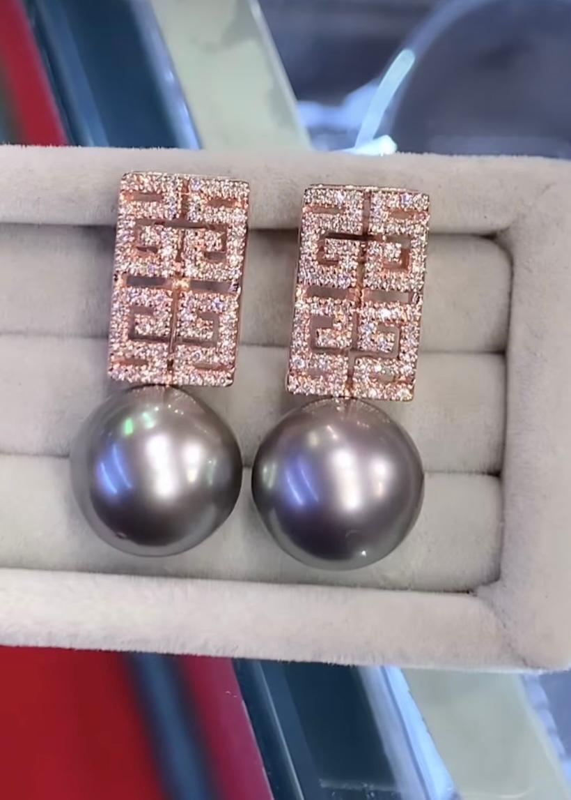 Round Cut GIT Certified Tahitian Pearls Diamonds 18K Gold Earrings For Sale
