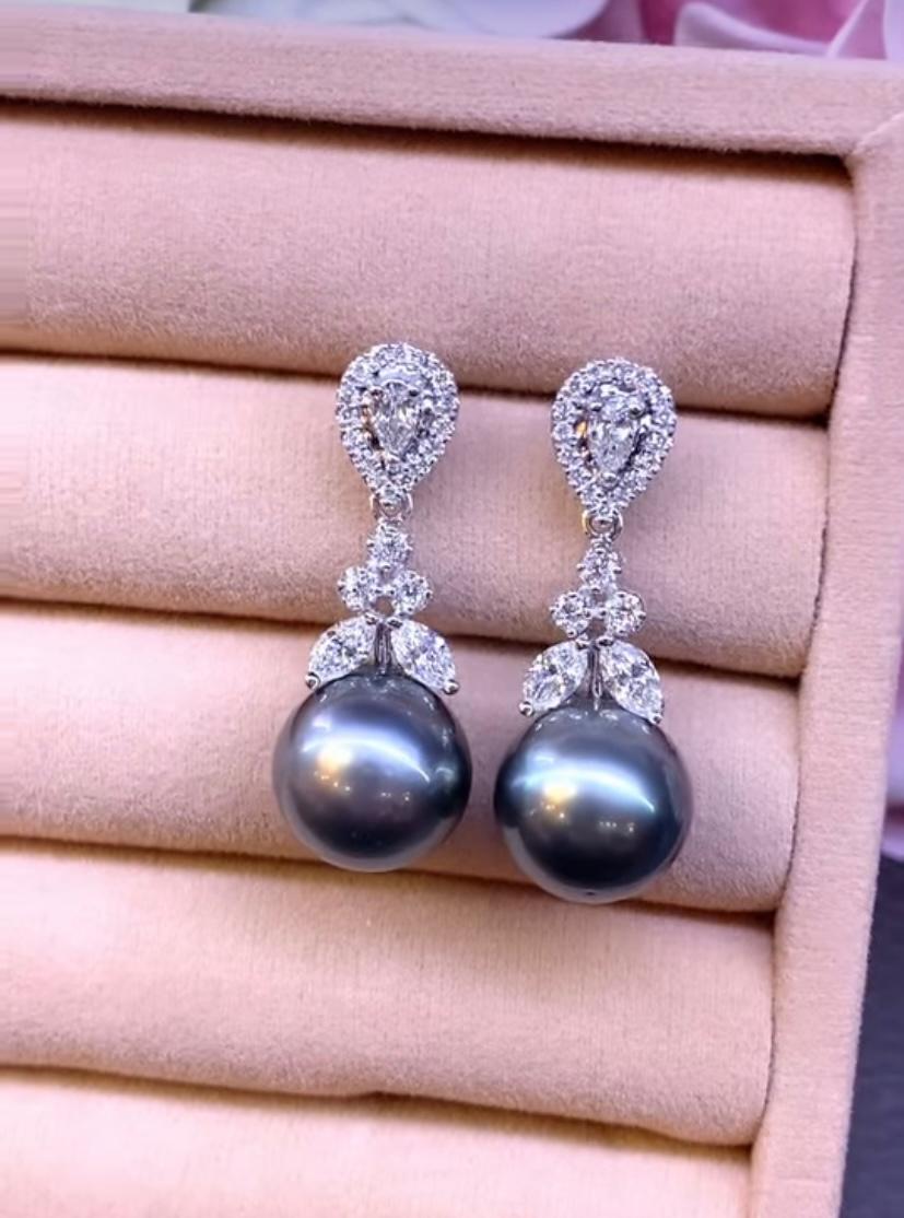 Orecchini in oro 18K con perle di Tahiti e diamanti certificati GIT 1