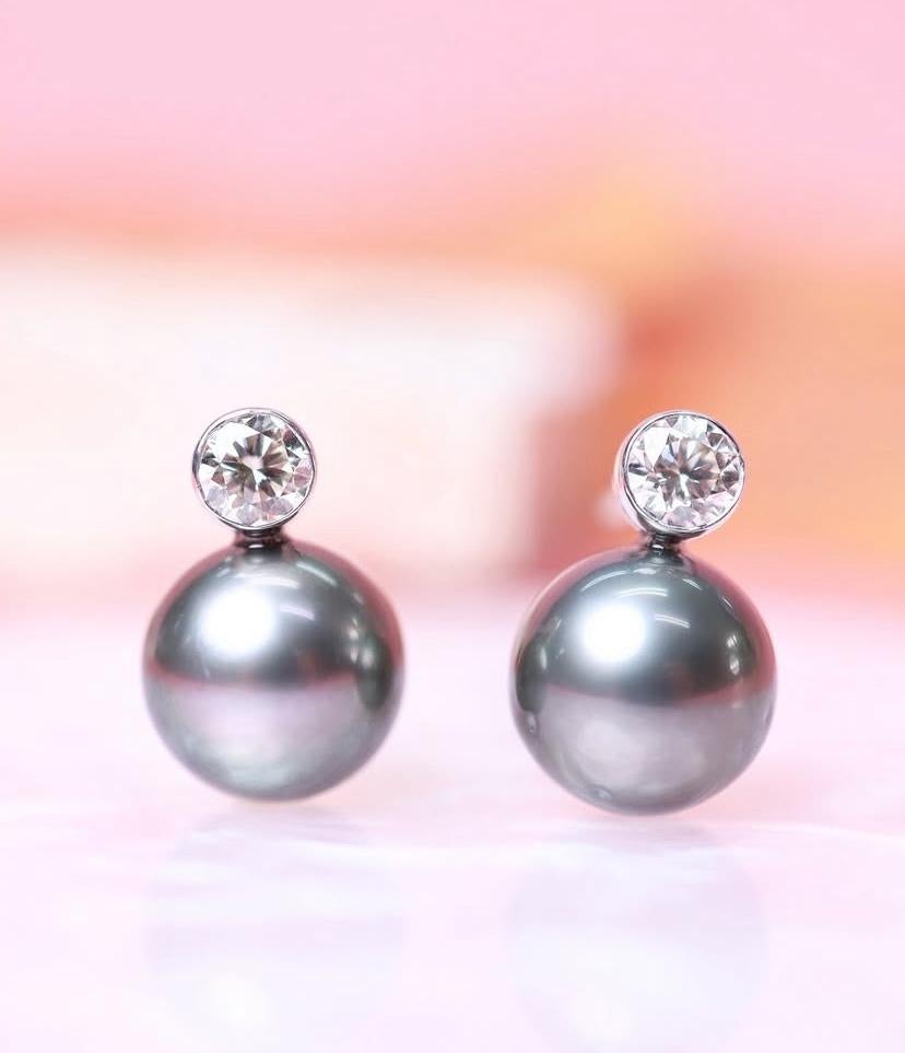 Orecchini in oro 18K con perle di Tahiti e diamanti certificati GIT in vendita 2