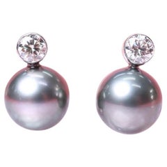 Orecchini in oro 18K con perle di Tahiti e diamanti certificati GIT