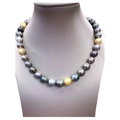 GIT Certified Tahitian Pearls Golden South Sea Pearls  Necklace