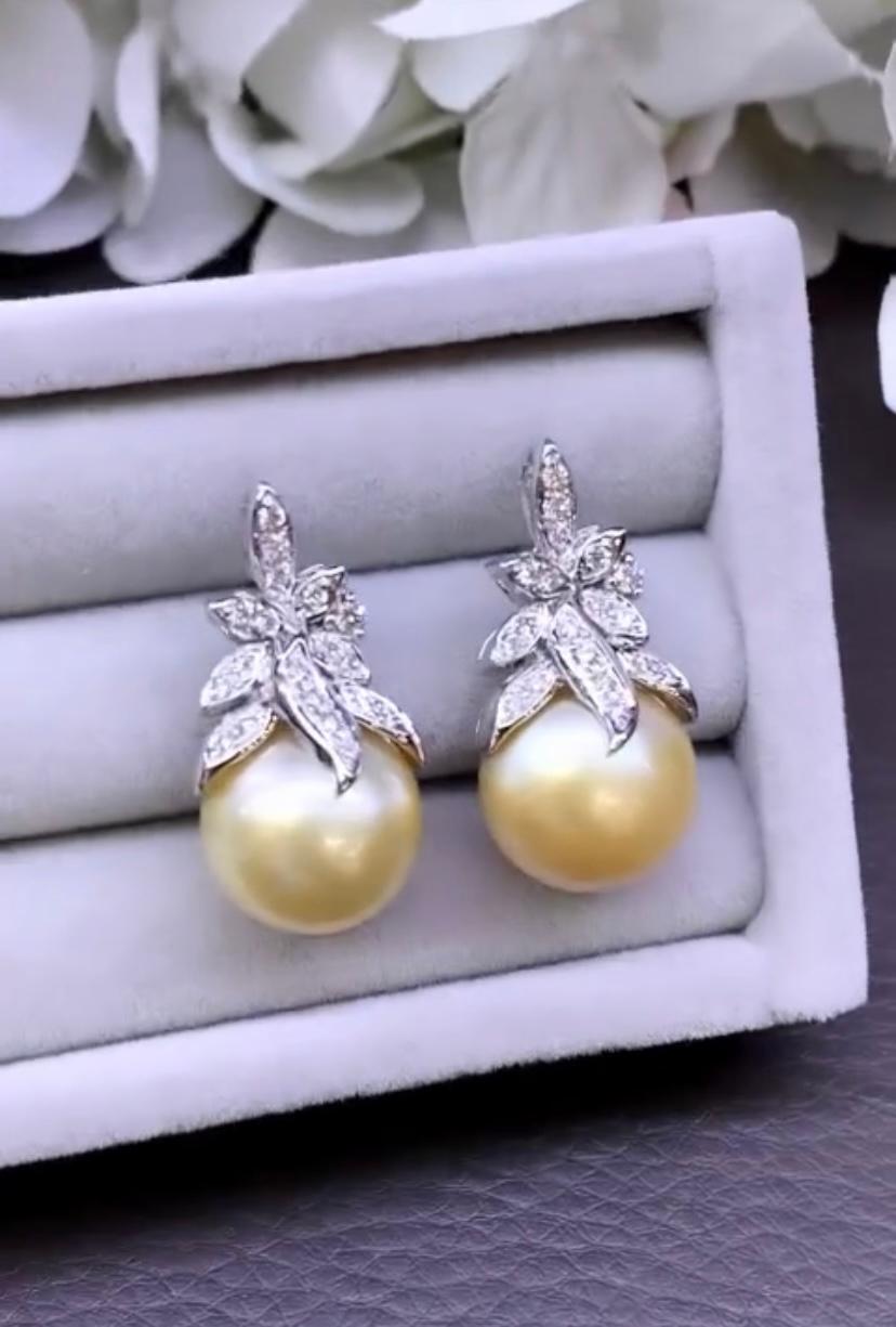 Round Cut GIT Certified Untreated  Golden South Sea Pearls Diamonds 18K Gold Earrings For Sale
