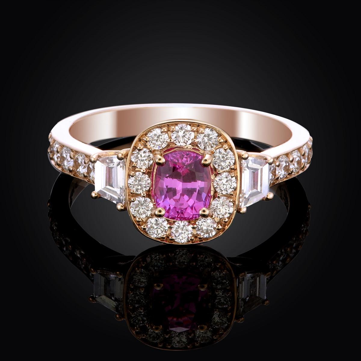 GIT & GFCO Certified Ceylon Pink Sapphire Ring In New Condition For Sale In บางรัก, TH