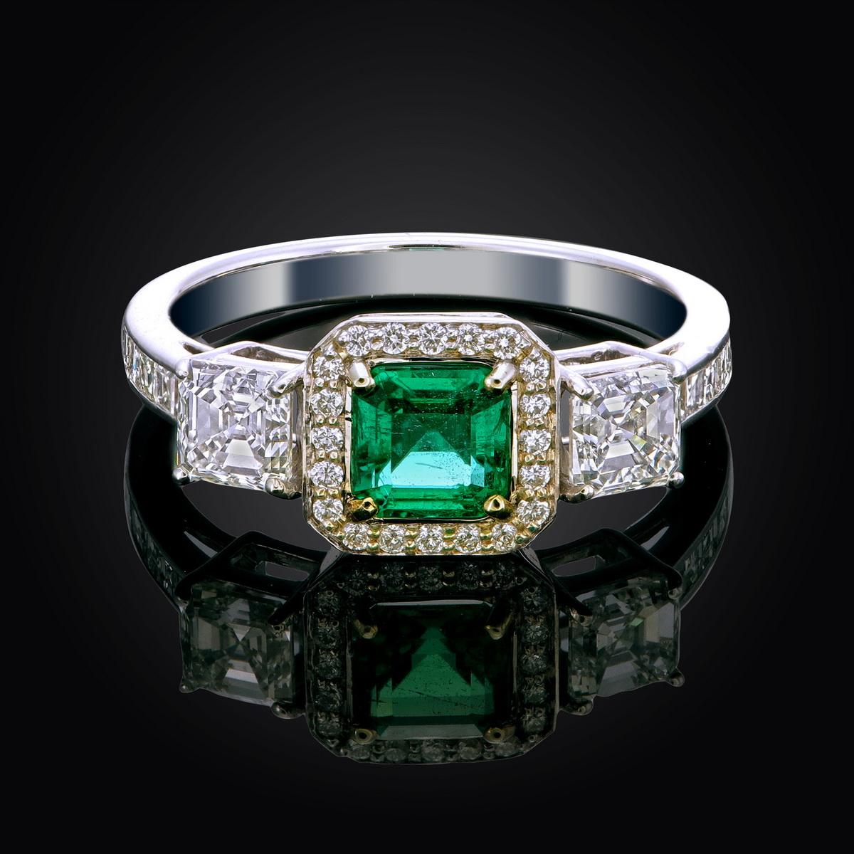 GIT & GFCO Certified Octagon Green Diamond Ring For Sale 6