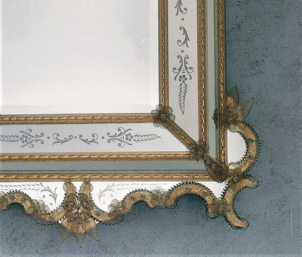 „Giudecca“ Muranoglas-Spiegel im venezianischen Stil von Fratelli Tosi (Glaskunst) im Angebot