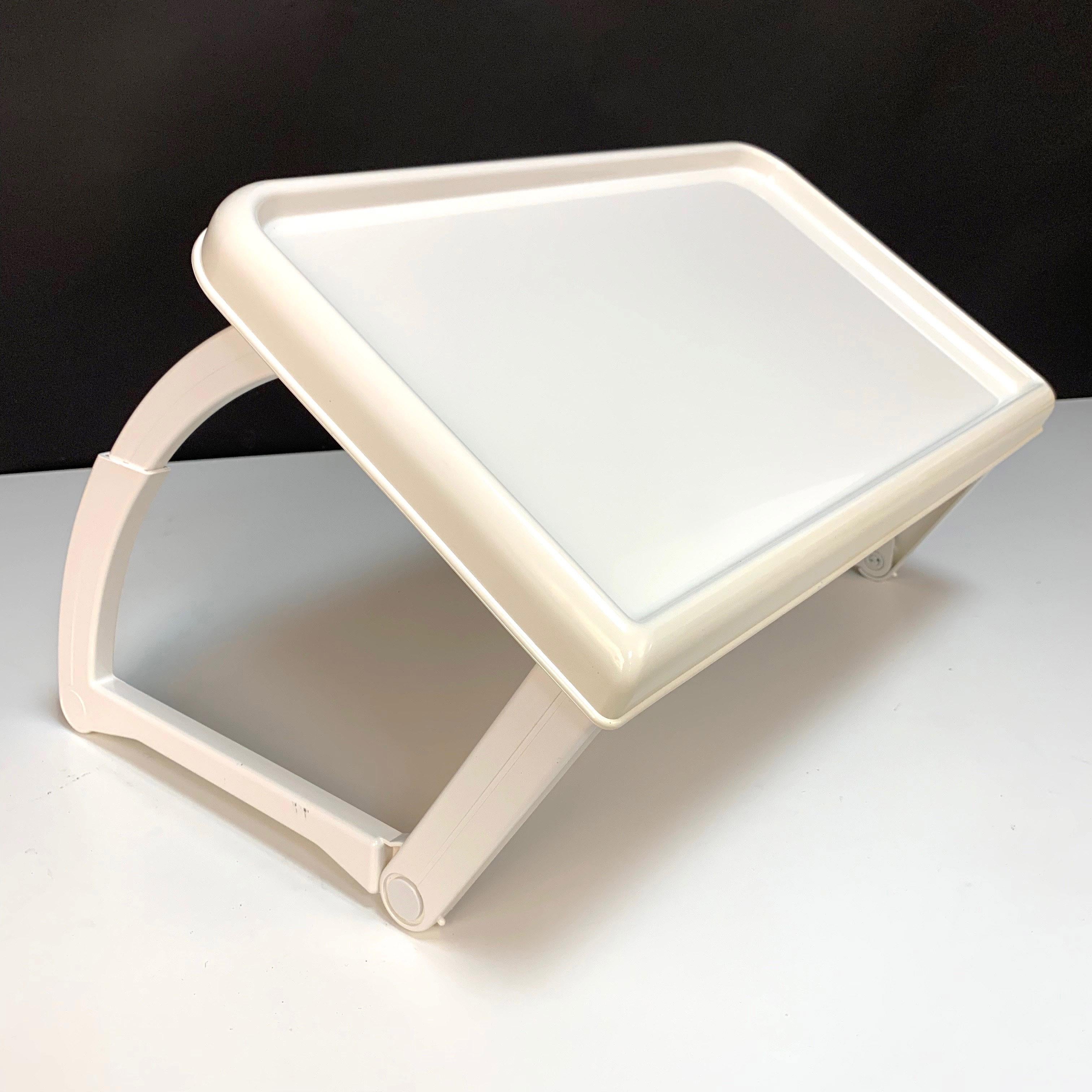 Giugiaro Design for Guzzini, New Reclining Bed Tray White in ABS, Italy, 1980s In Good Condition In Roma, IT