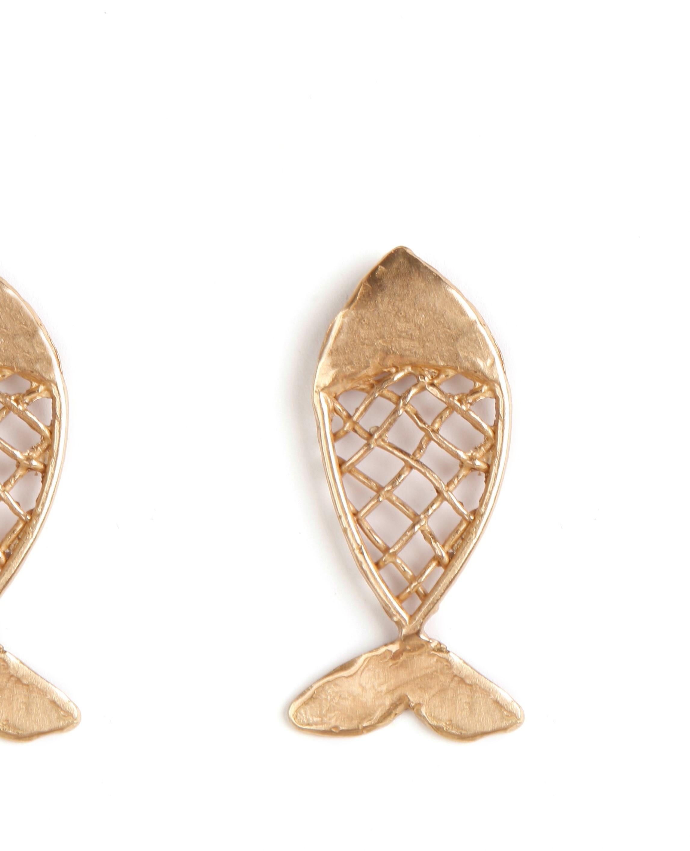 Giulia Barela Gold Plated Bronze Fish Earring In Excellent Condition For Sale In Rome, IT
