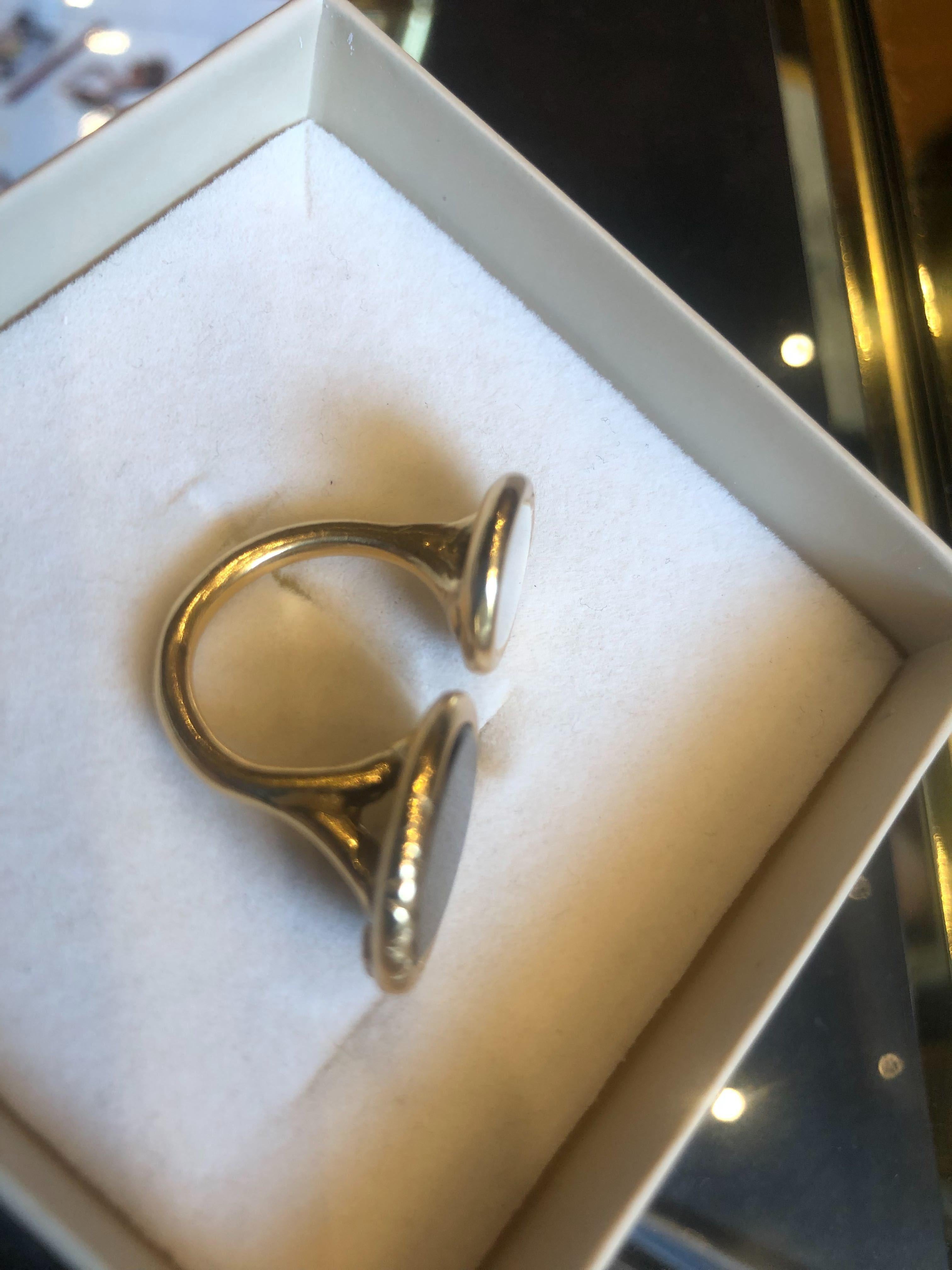 Giulia Barela Ouroboro Double stone Black Onyx Nacre Gold Plated Bronze ring  In New Condition For Sale In Rome, IT
