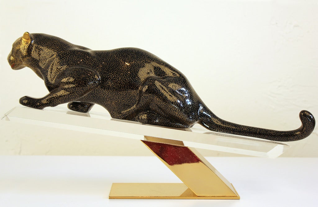 Italian Giulia Mangani for Oggetti Italy Porcelain Panther Sculpture w/Lucite Brass Base