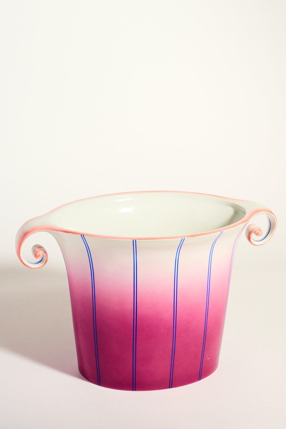 Hand-Painted Giulia Mangani Italian Porcelain Sculptural Vase