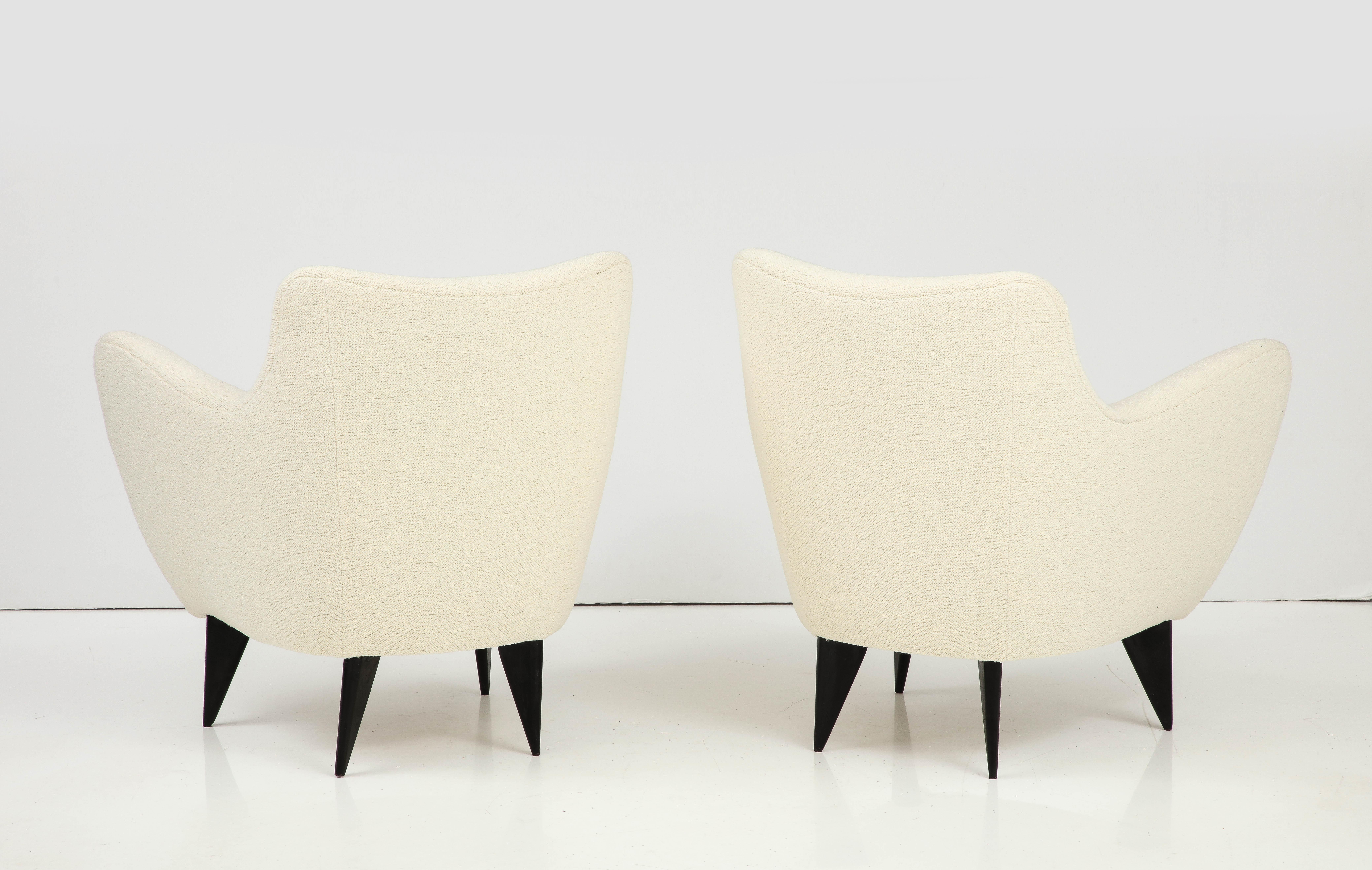 Giulia Veronesi for ISA Bergamo Pair of  'Perla' Armchairs / Lounge Chairs  For Sale 3