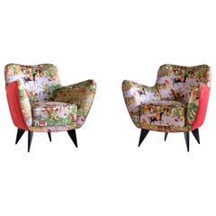 Giulia Veronesi Pair of Perla Armchairs in Chinoiserie Fabric, ISA Bergamo, 1952