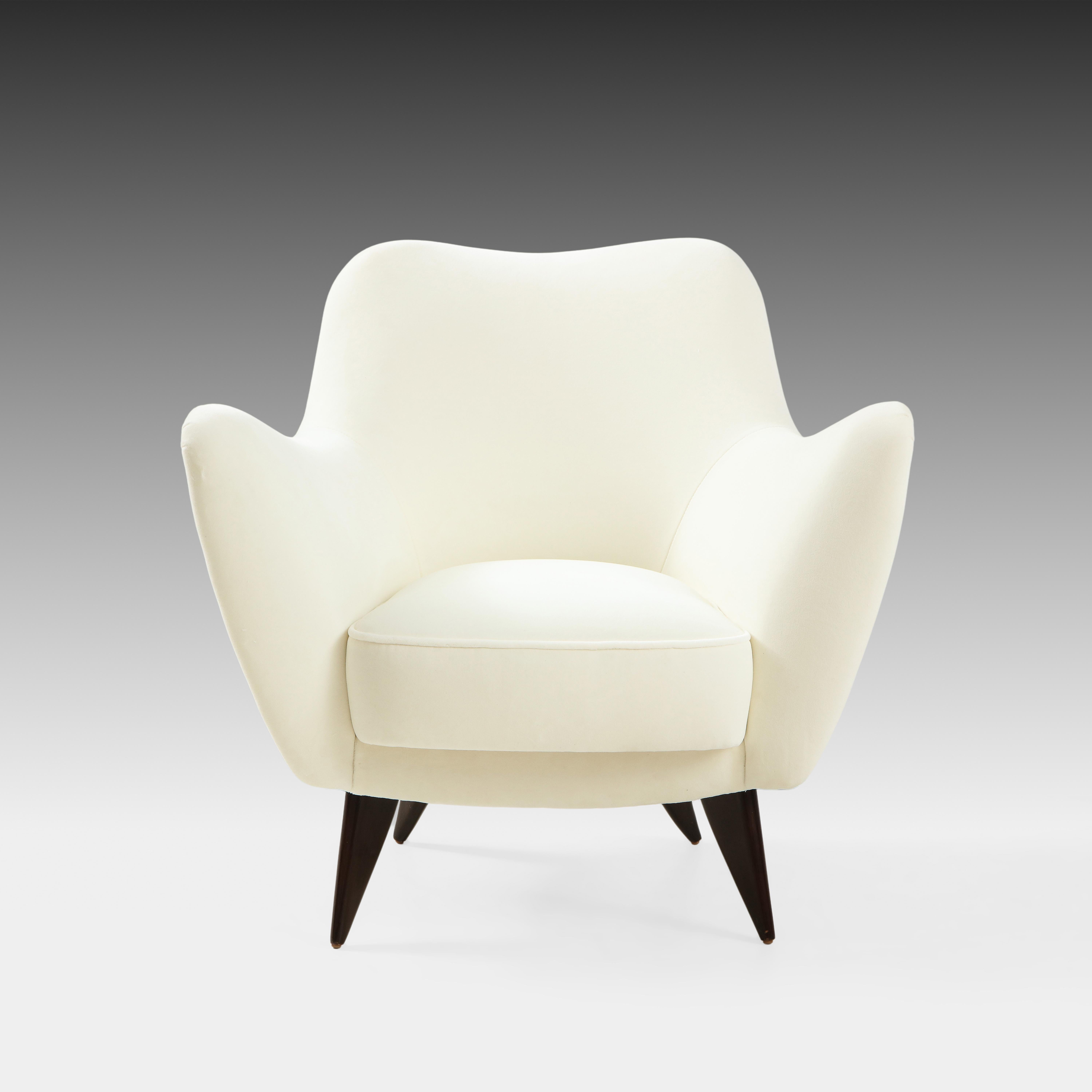Giulia Veronisi for ISA Bergamo 'Perla' Sofa and Pair of Lounge Chairs Suite 7