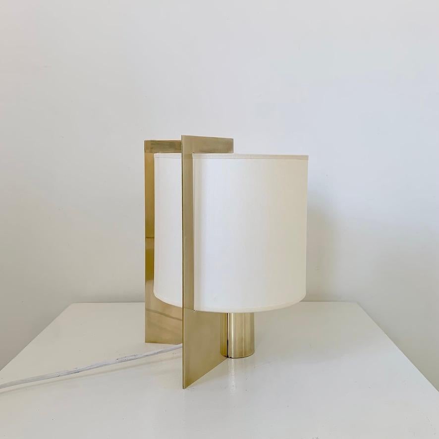Giuliana Gramigna Pair of Elegant Brass Table Lamp, circa 1970, Italy. For Sale 8