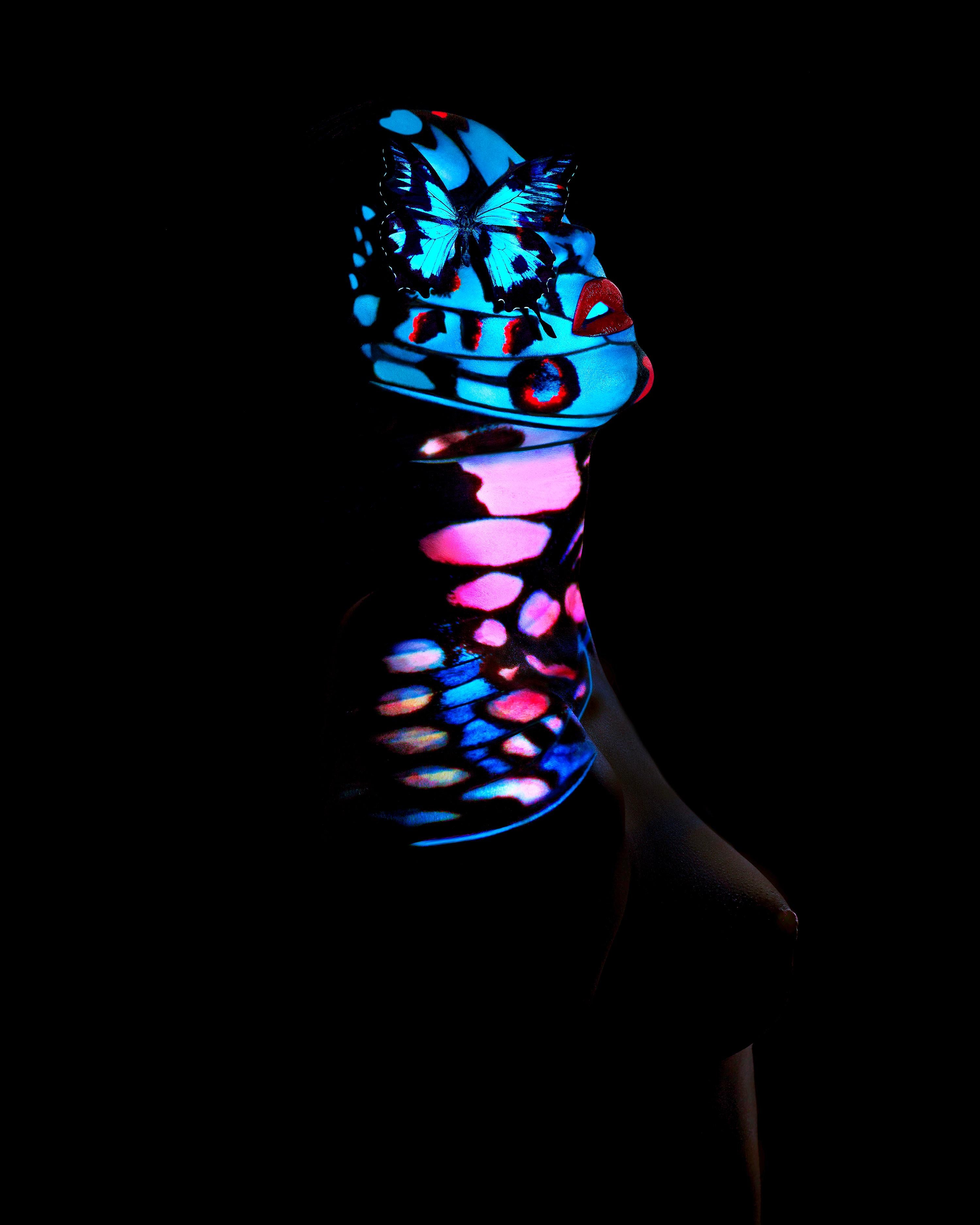 „Schmetterling 10“ Abstrakte Fotografie 50" x 40" in Auflage 1/8 von Giuliano Bekor