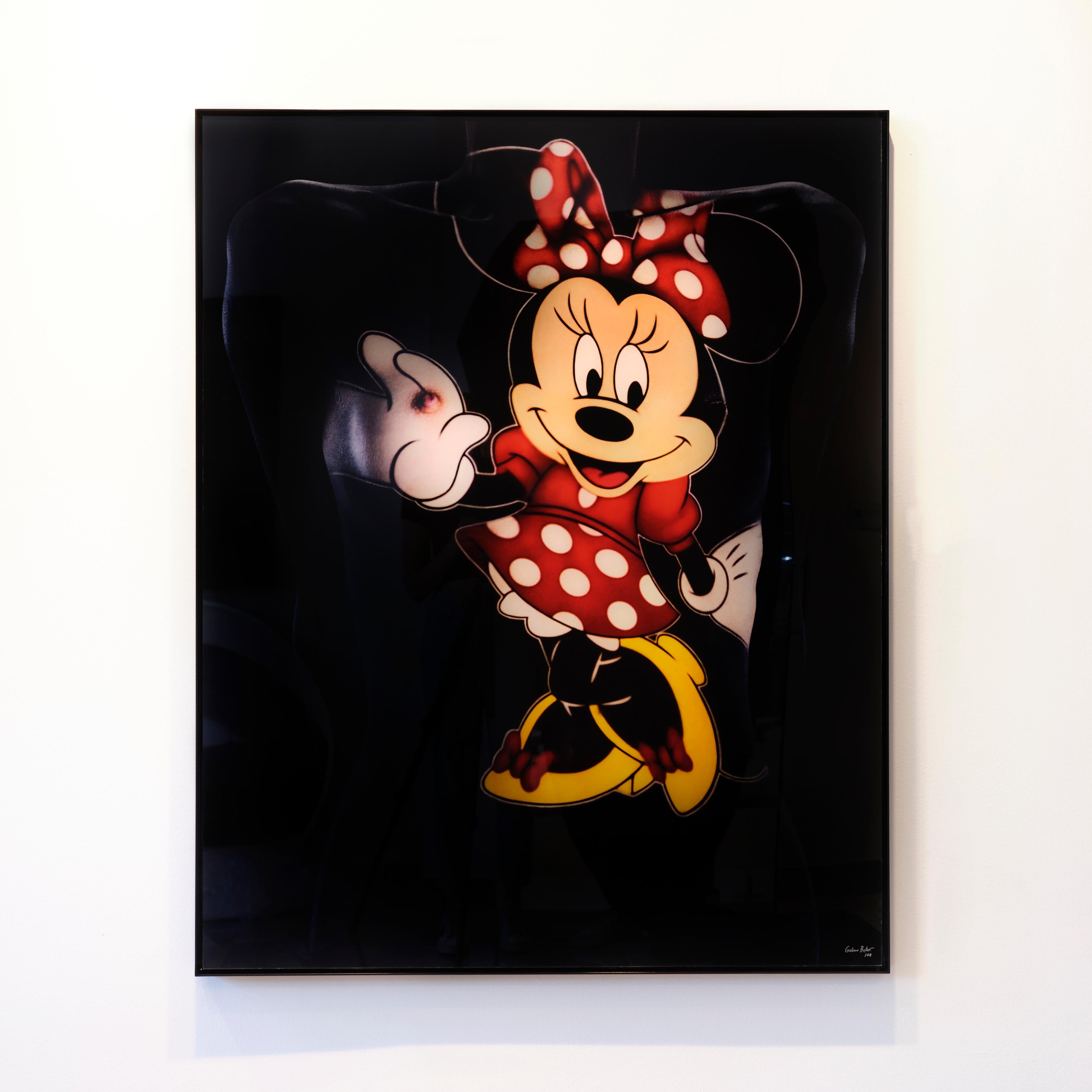 „Minnie/Mickey MM5“ Fotografie (FRAMED) 50" x 40" in Ed. 1/8 von Giuliano Bekor

Dieses Kunstwerk wurde auf einem hochauflösenden Fujiflex Crystal Archive Silberhalogenidpapier gedruckt. Bedruckt mit einer Hochglanzoberfläche. Montiert auf einer