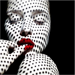 "Modernismo M13" Photography 48" x 48" in Edition 2/12 by Giuliano Bekor