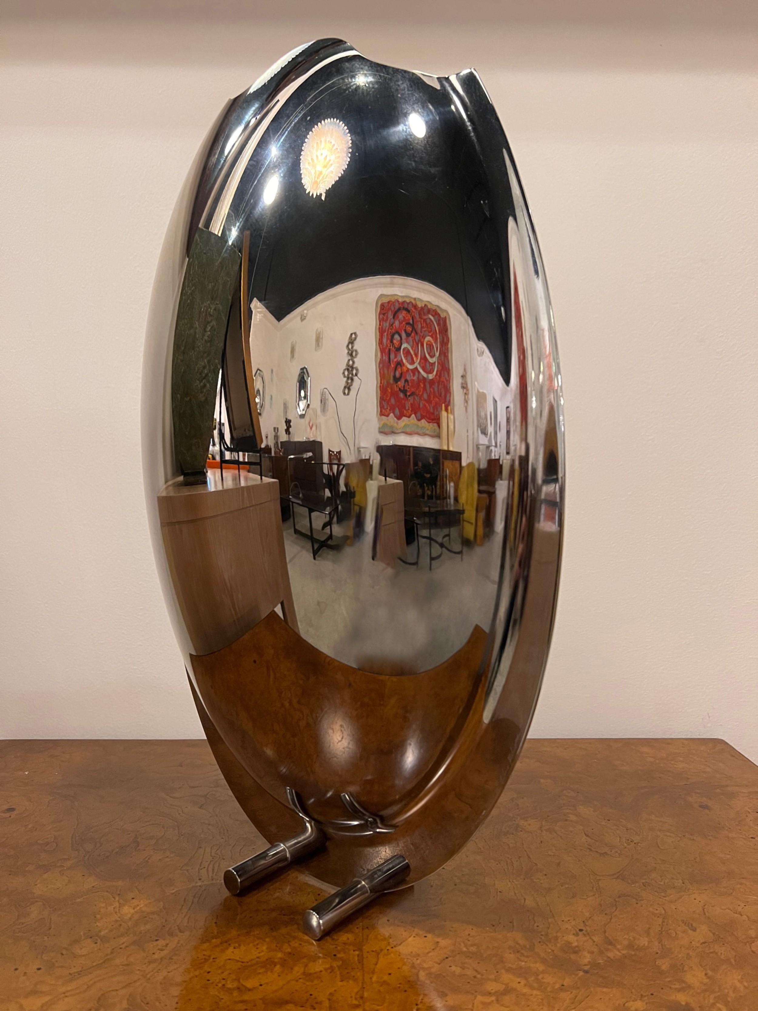 Moderno Giuliano Malimpensa Vaso contemporaneo italiano placcato argento in vendita