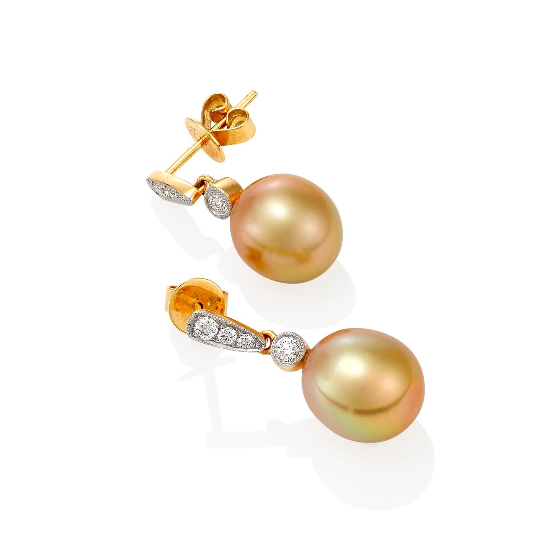 Giulians 18k Golden South Sea Pearl and Diamond Earrings  In New Condition In Sydney, NSW