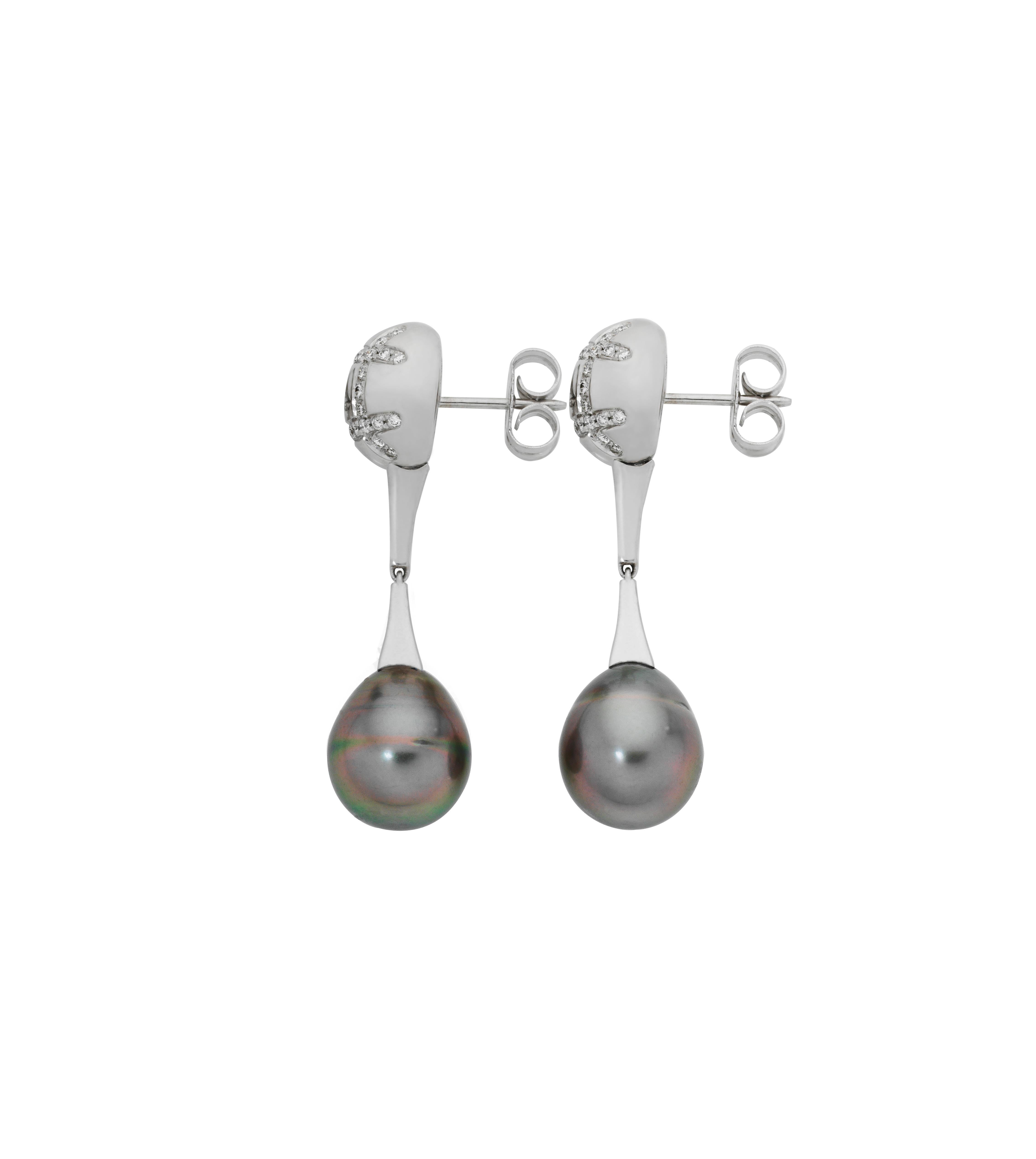 Round Cut Giulians Art Deco Style 18k Black South Sea Pearl and Diamond Drop Earrings For Sale