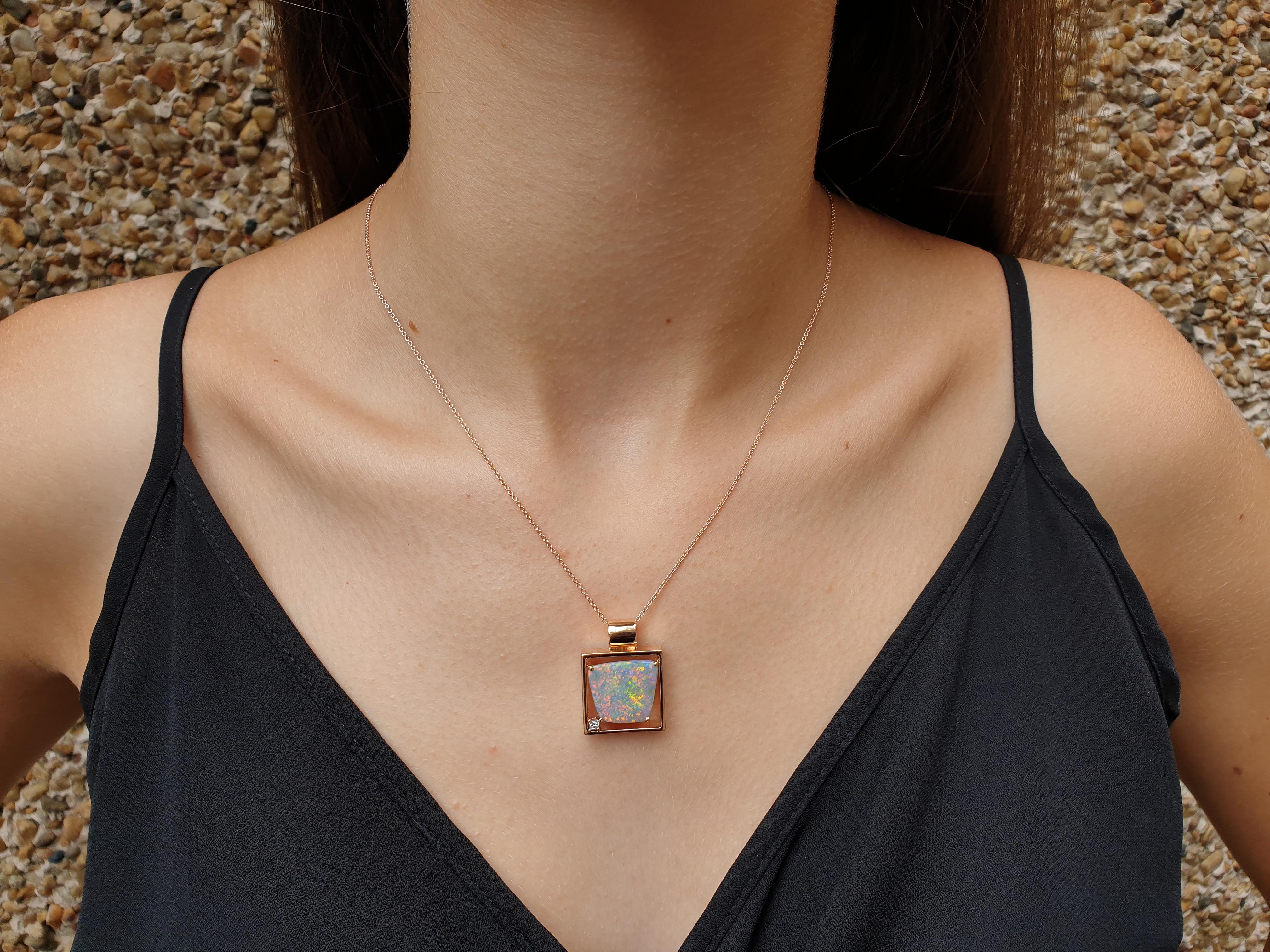 Giulians Contemporary Australian 4.28ct Black Opal and Diamond Necklace Pendant For Sale 2