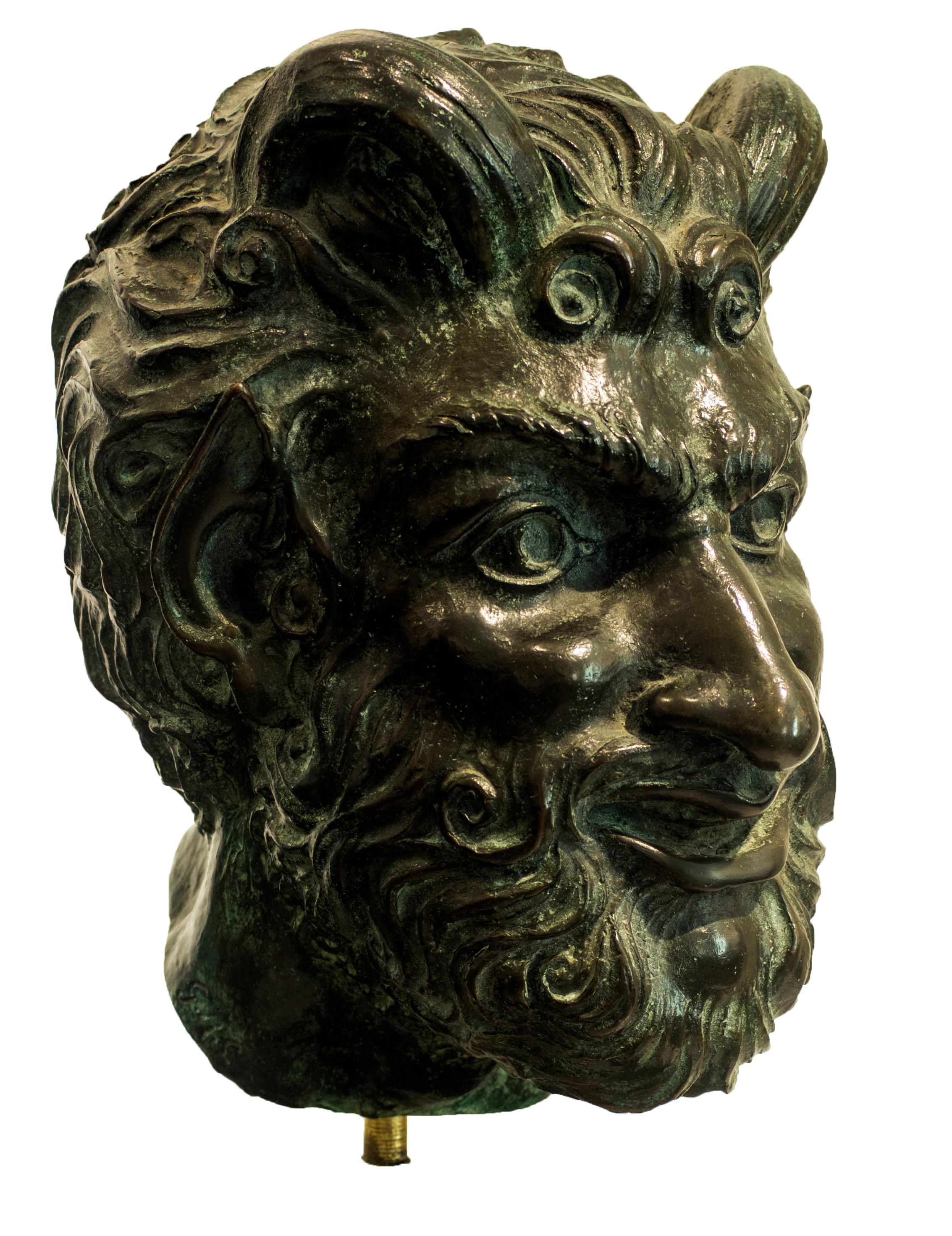 Satiro – Original Bronzeskulptur von Giulio Aristide Sartorio  im Angebot 1