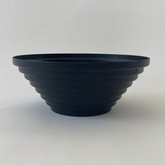 Giulio Confalonieri Vaso Maya Schale aus schwarzem Stahl für Alessi, Italien, CIRCA 1970er Jahre
