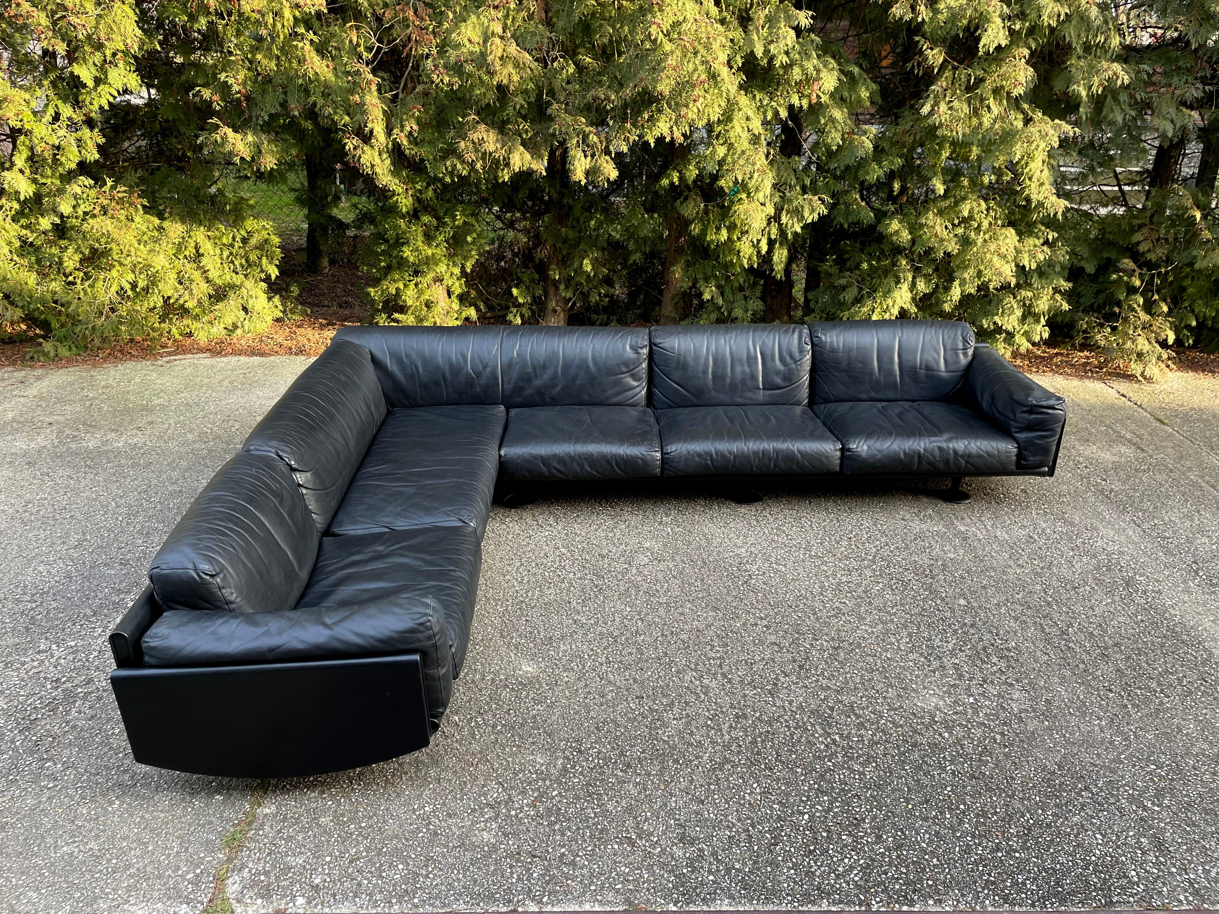 Giulio Corner Black Leather Sofa by Afra & Tobia Scarpa for Meritalia, Italy 80s For Sale 6