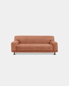 Giulio Iacchetti für Meritalia: „Newcastle Sofa“ – Sofa aus terrakottafarbenem Leder