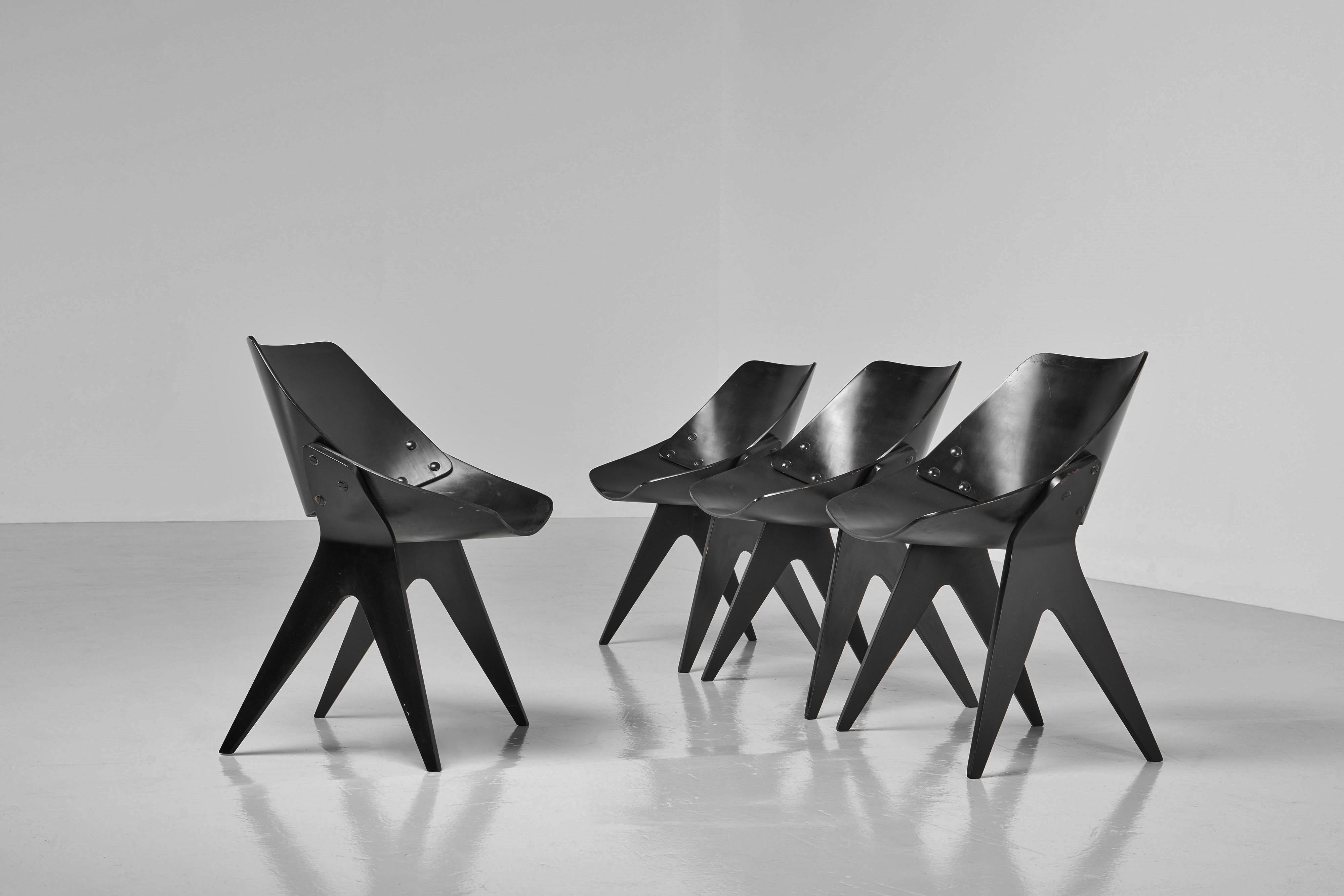 Peint à froid Chaises de salle à manger en contreplaqué Gianni Moscatelli, Italie 1955 en vente