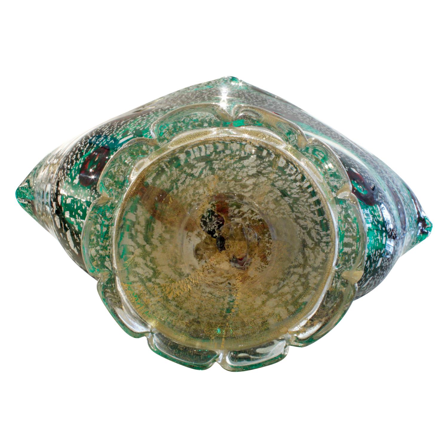 Giulio Radi Hand Blown Vessel with Silver and Gold Foil with Murrhines, 1940s In Excellent Condition For Sale In New York, NY