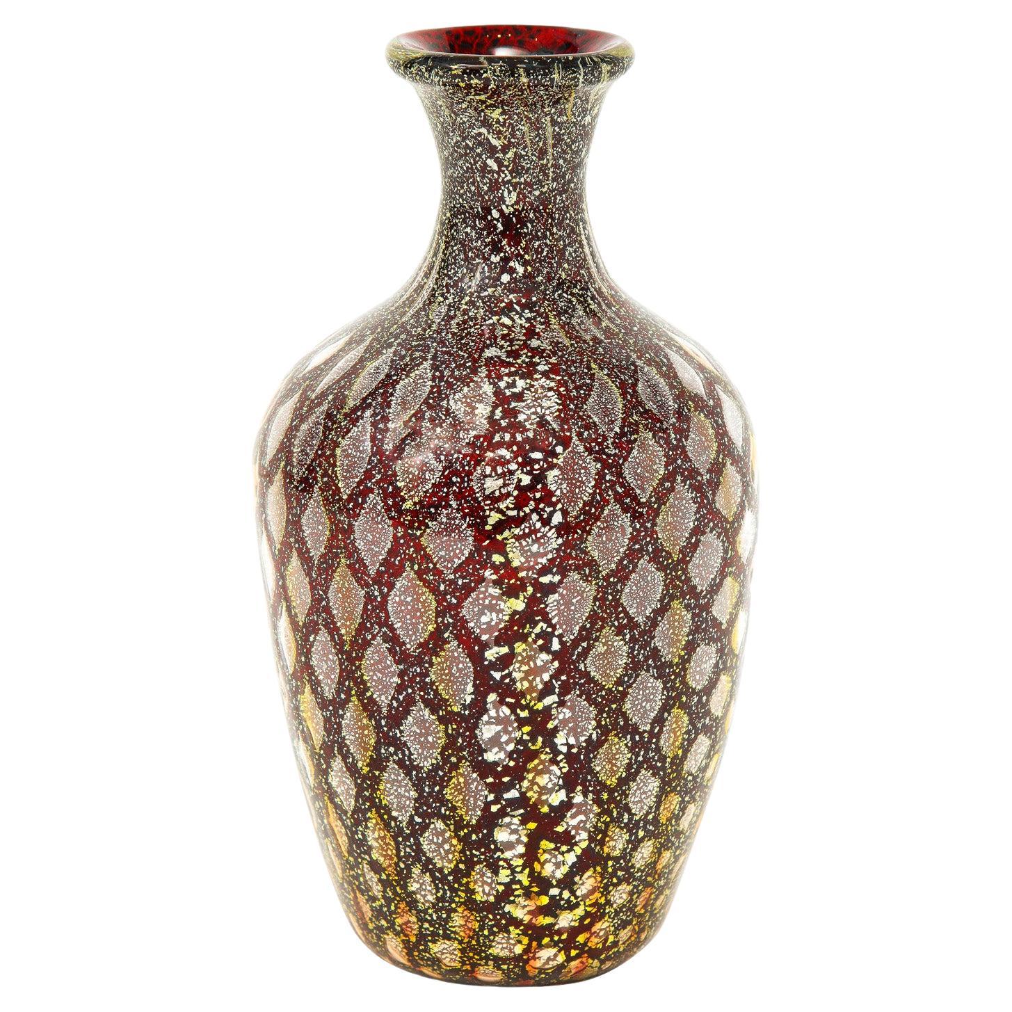 Giulio Radi Rare vase en verre rouge avec feuille d'or ca 1950 en vente
