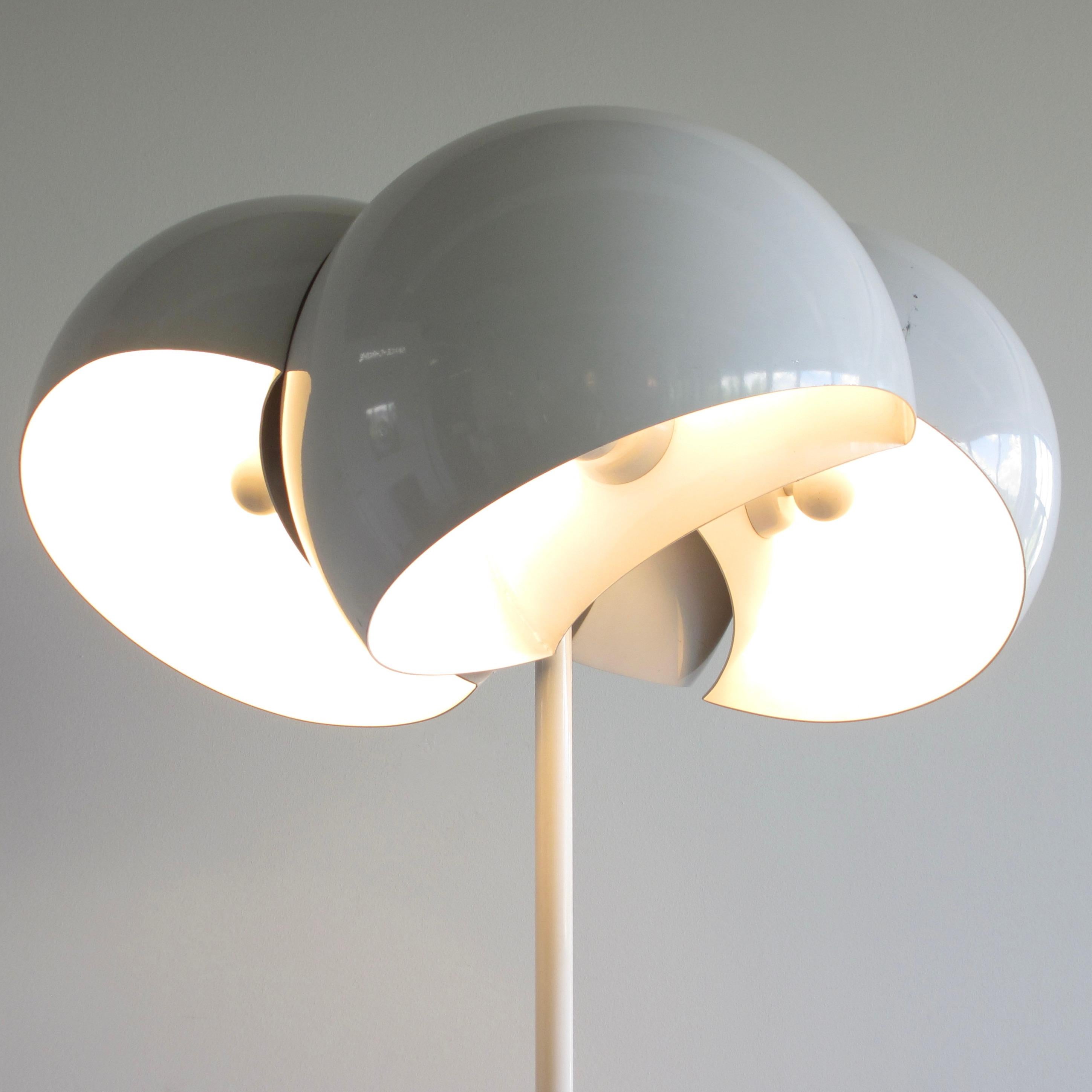 Modern Giunone Floor Lamp by Vico Magistretti, Artemide, 1970