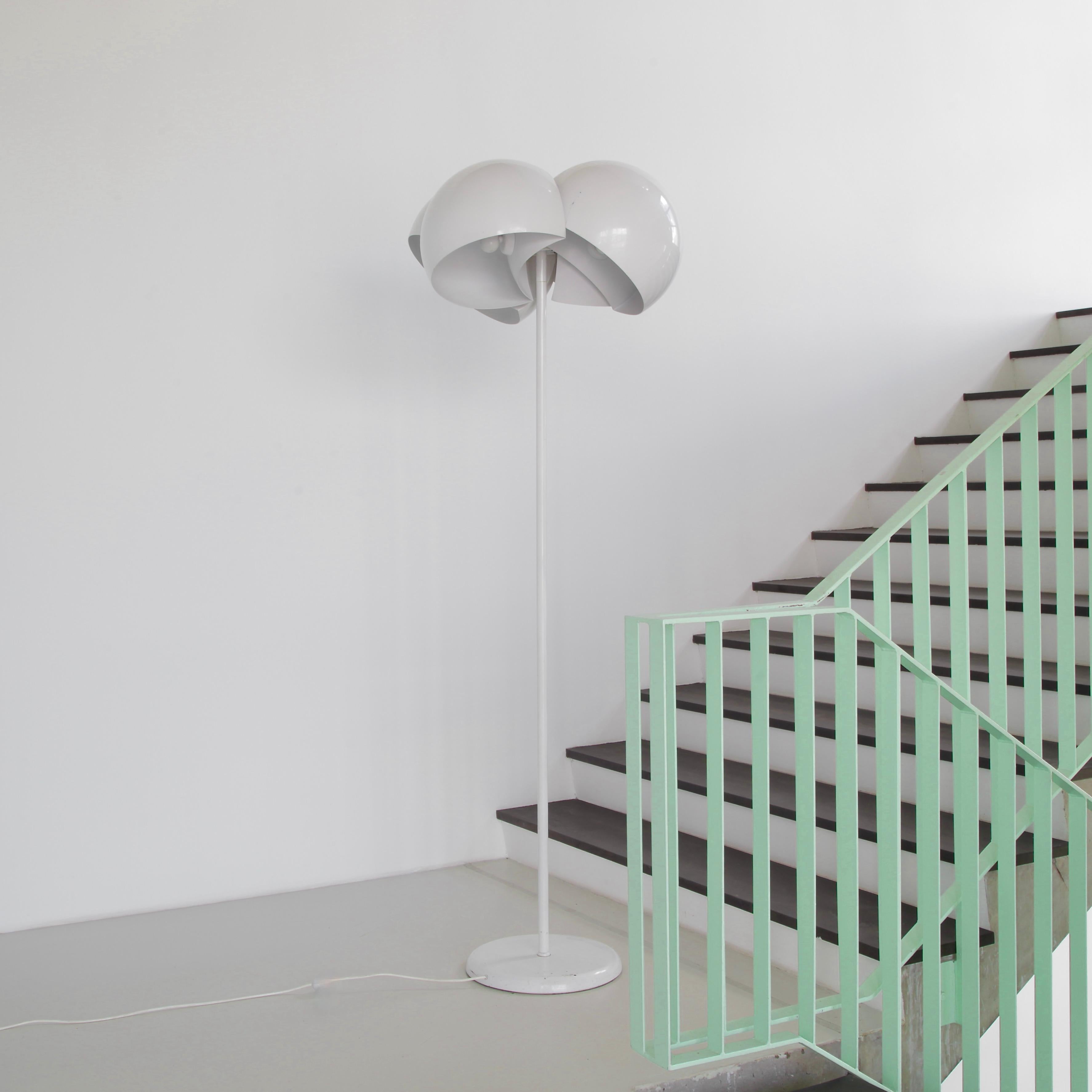 Enameled Giunone Floor Lamp by Vico Magistretti, Artemide, 1970