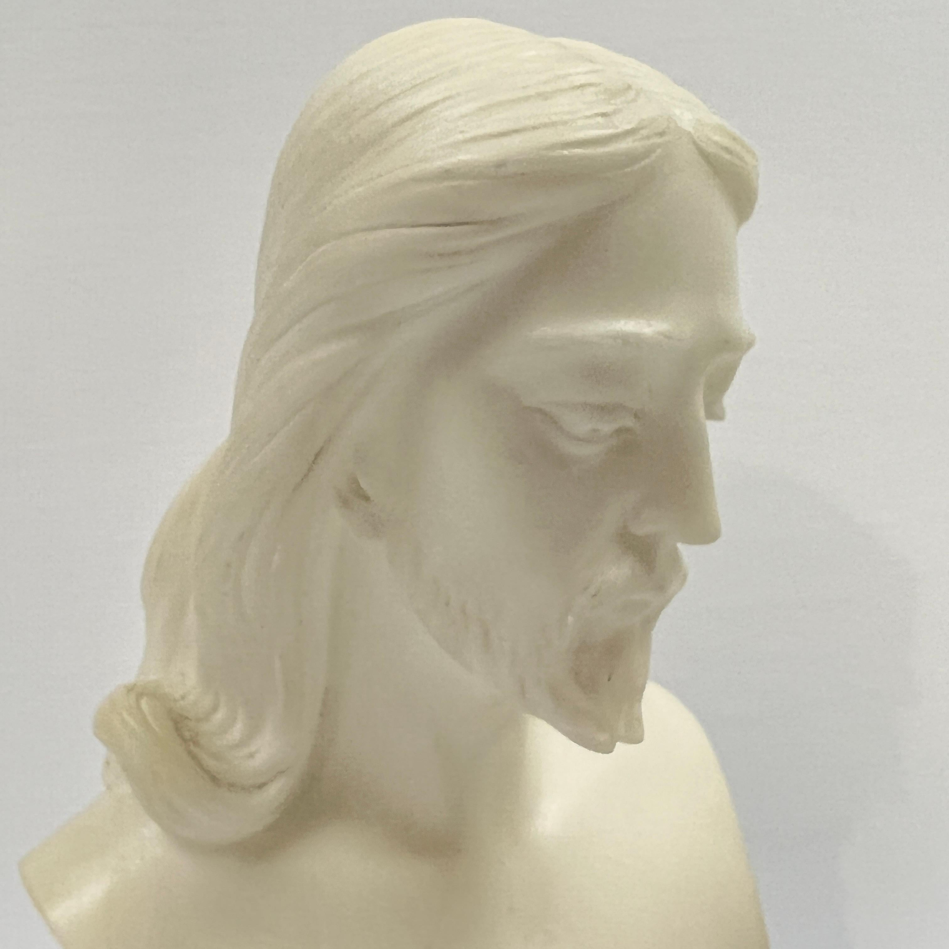 Giuseppe Bessi Marble Busts of Jesus and Mary In Good Condition In New York, NY