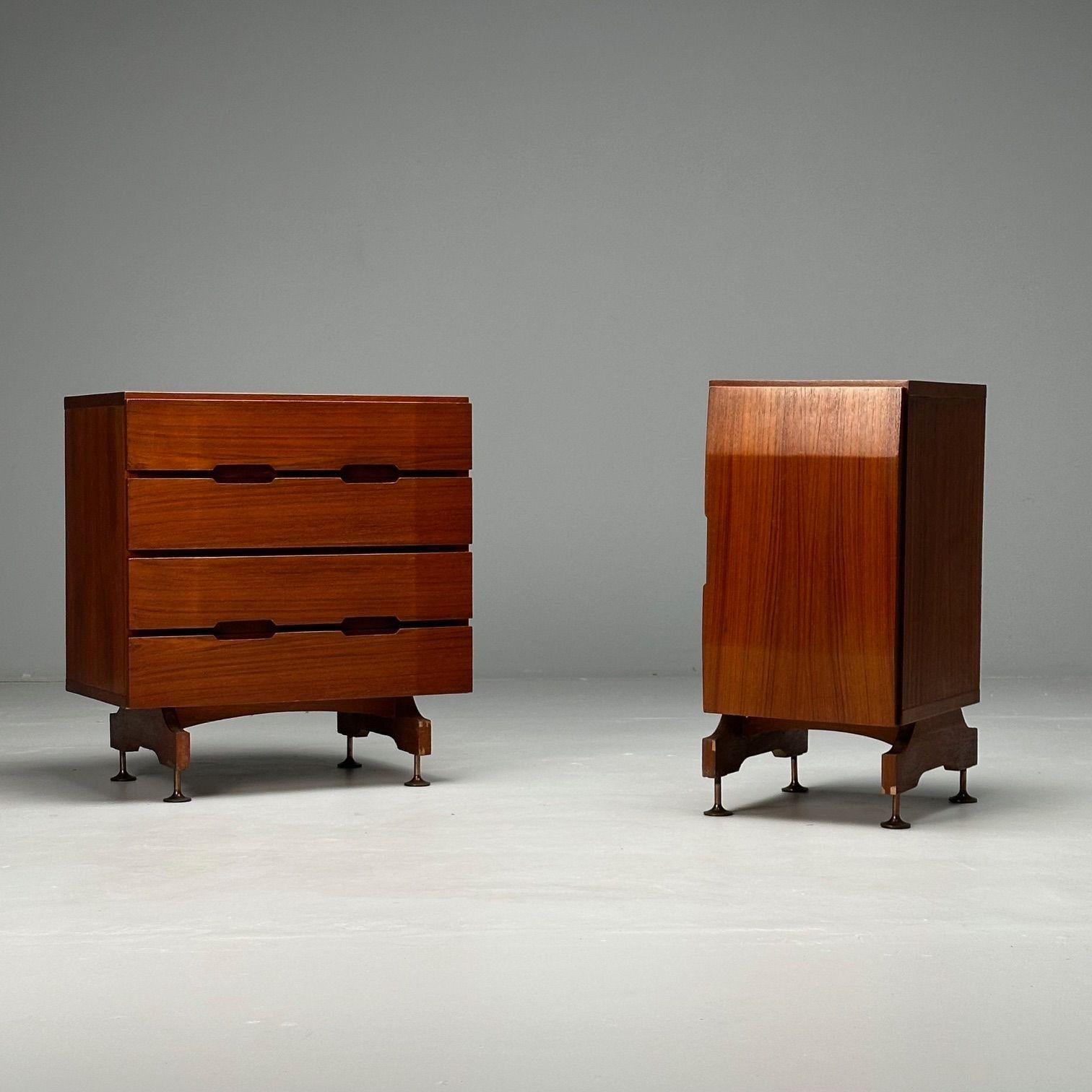 Giuseppe Brusadelli, Italian Mid-Century Modern, Tables de nuit, Teck, Laiton en vente 1
