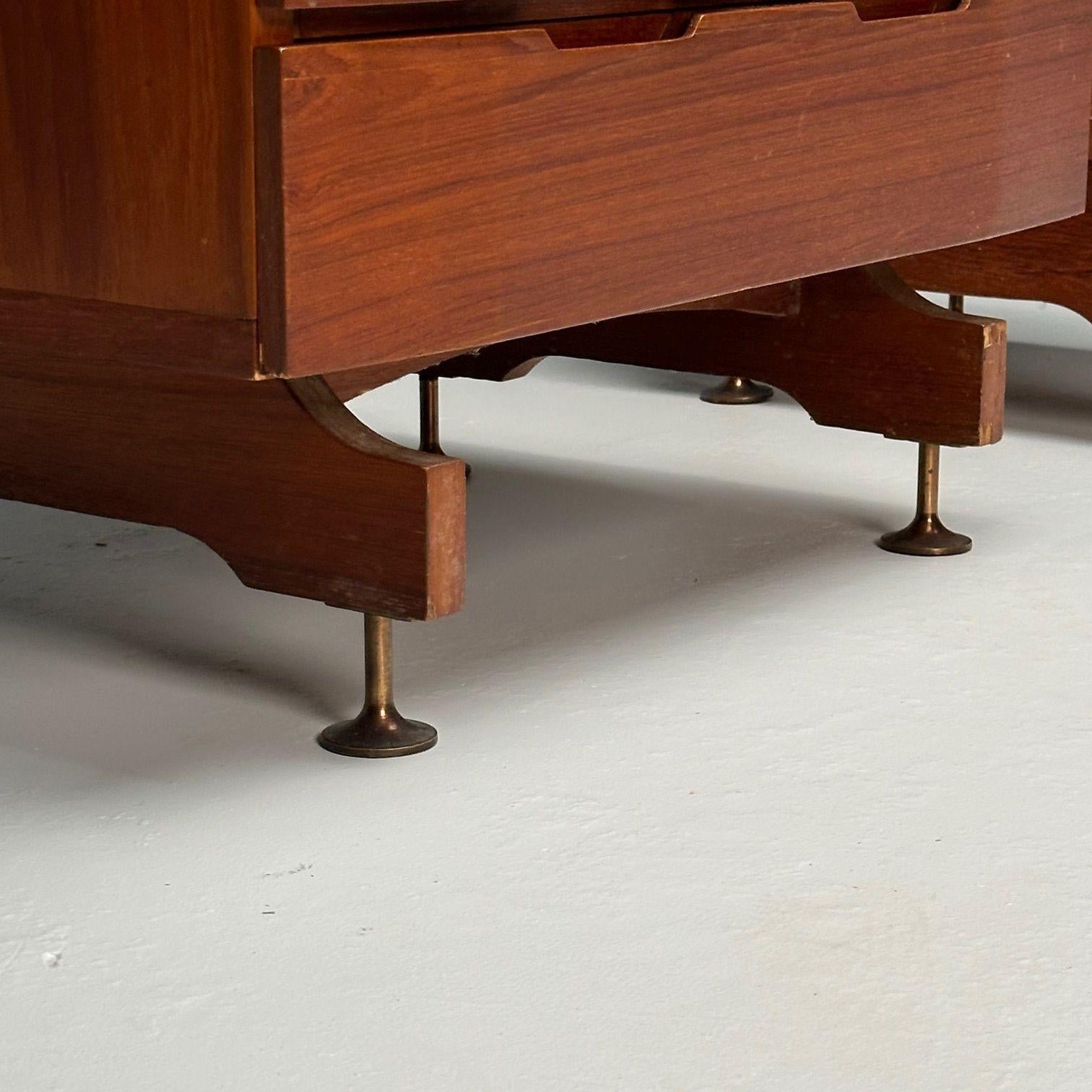 Giuseppe Brusadelli, Italian Mid-Century Modern, Tables de nuit, Teck, Laiton en vente 3