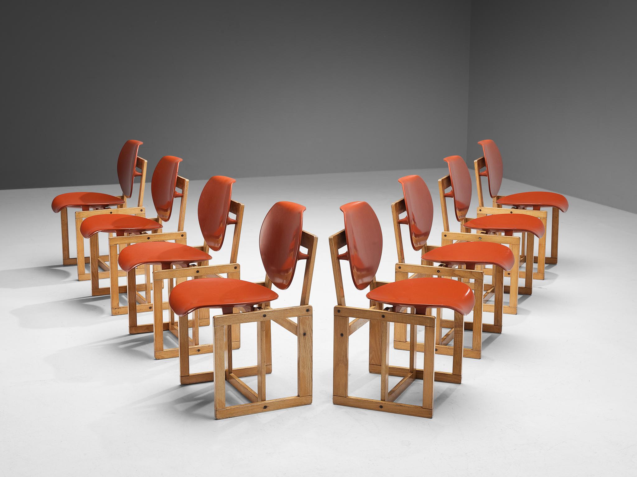 Mid-Century Modern Giuseppe Davanzo Set of Eight Dining Chairs 'Serena' in Elm For Sale