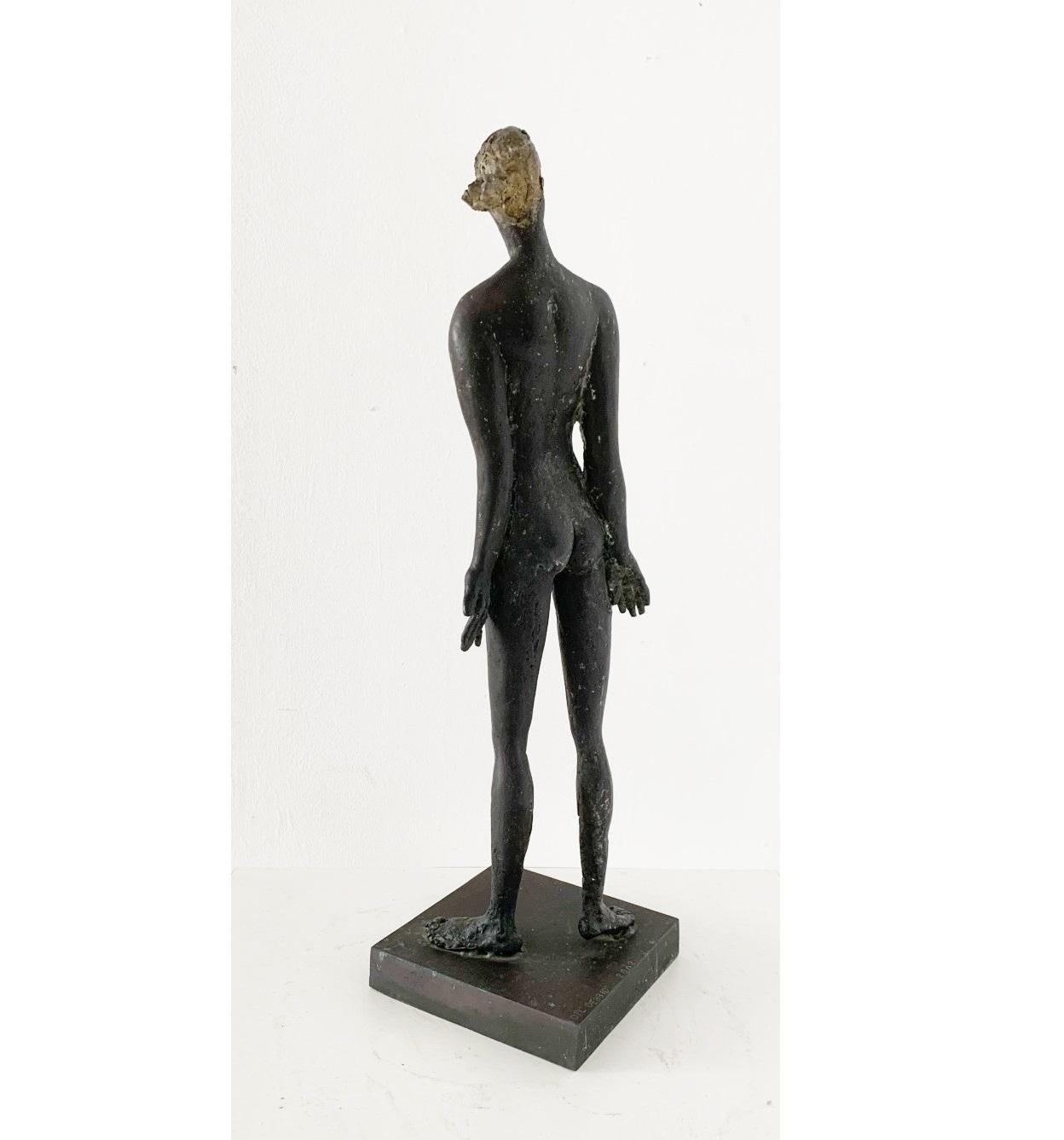 A woman.. Contemporary figurative bronze sculpture, Female nude, Italian artist For Sale 2