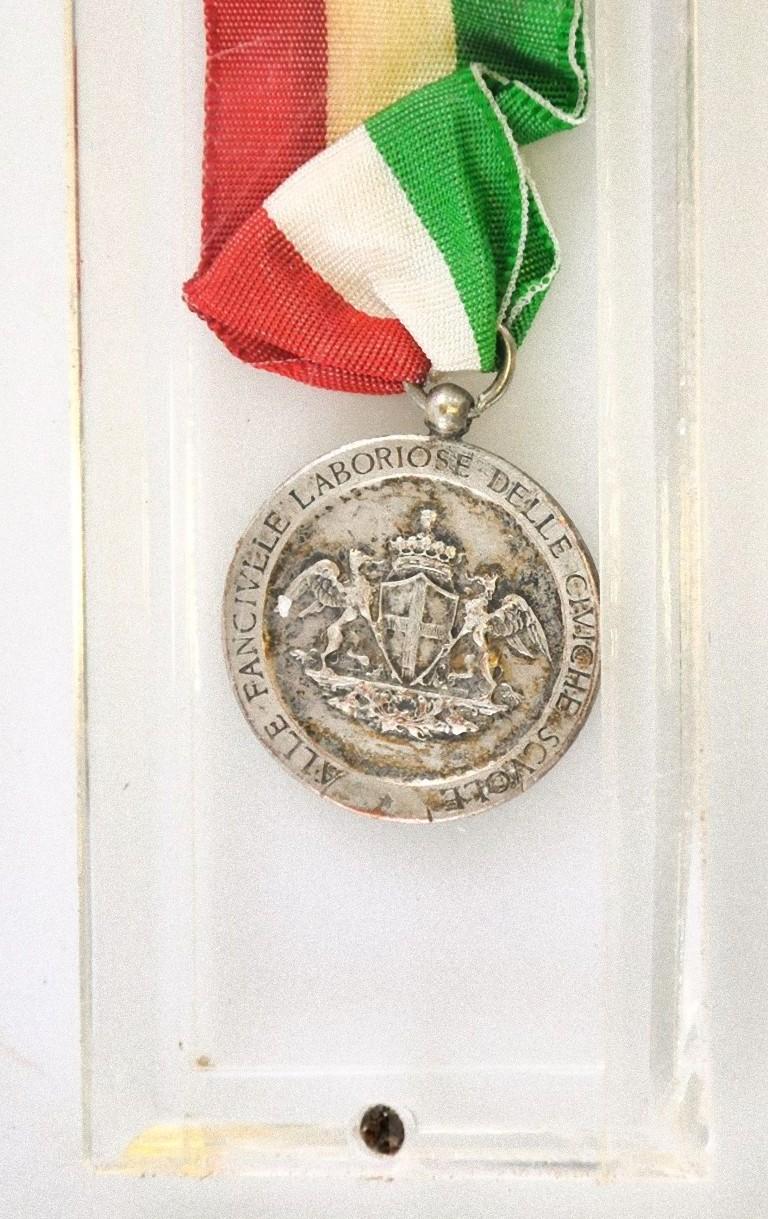 Giuseppe Garibaldi Silbermedaille aus italienischer Manufaktur:: 1910 im Zustand „Gut“ im Angebot in Roma, IT