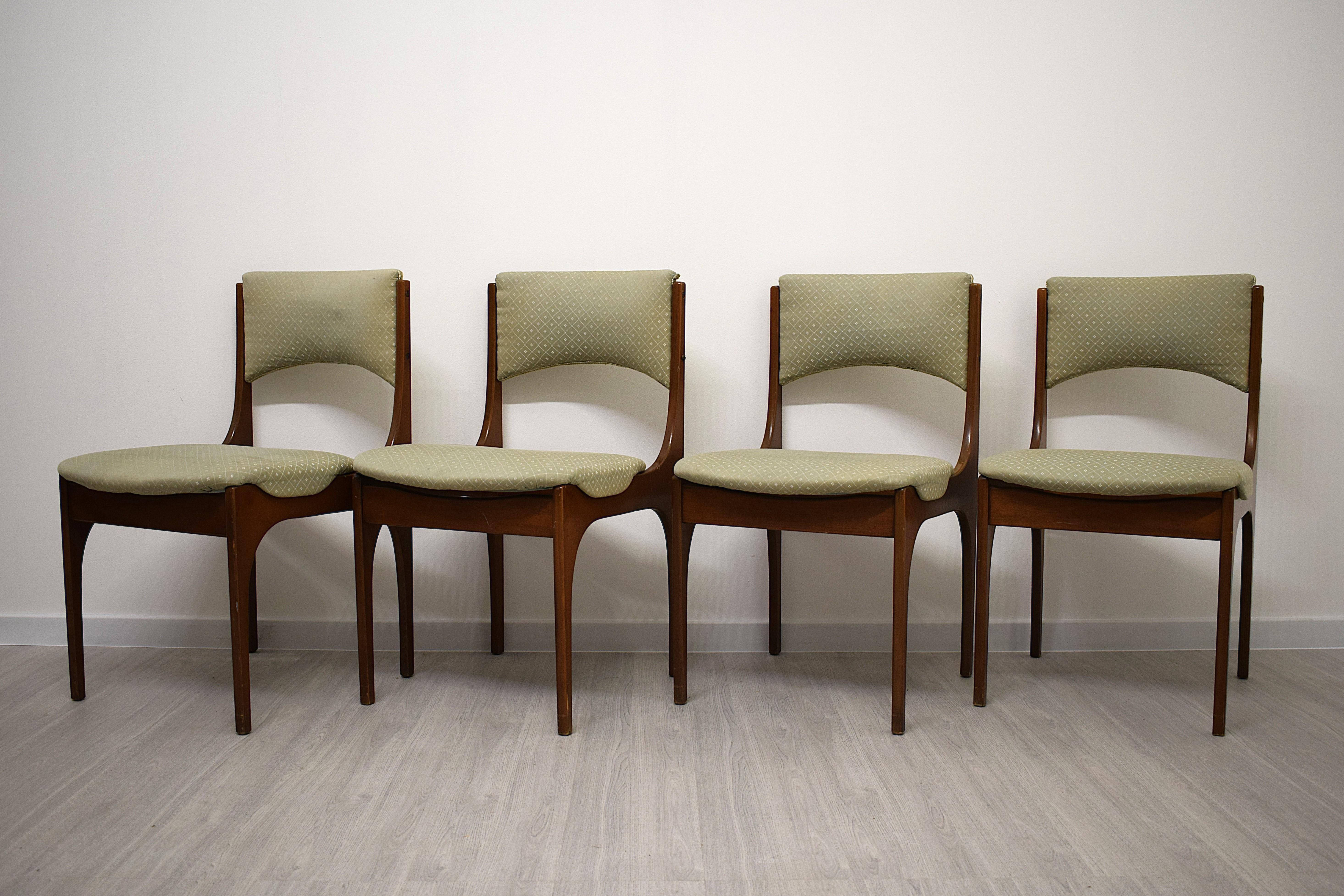 Italian Giuseppe Gibelli Per Sormani - Ensemble de 4 chaises mod. Beatrice, 1970 en vente