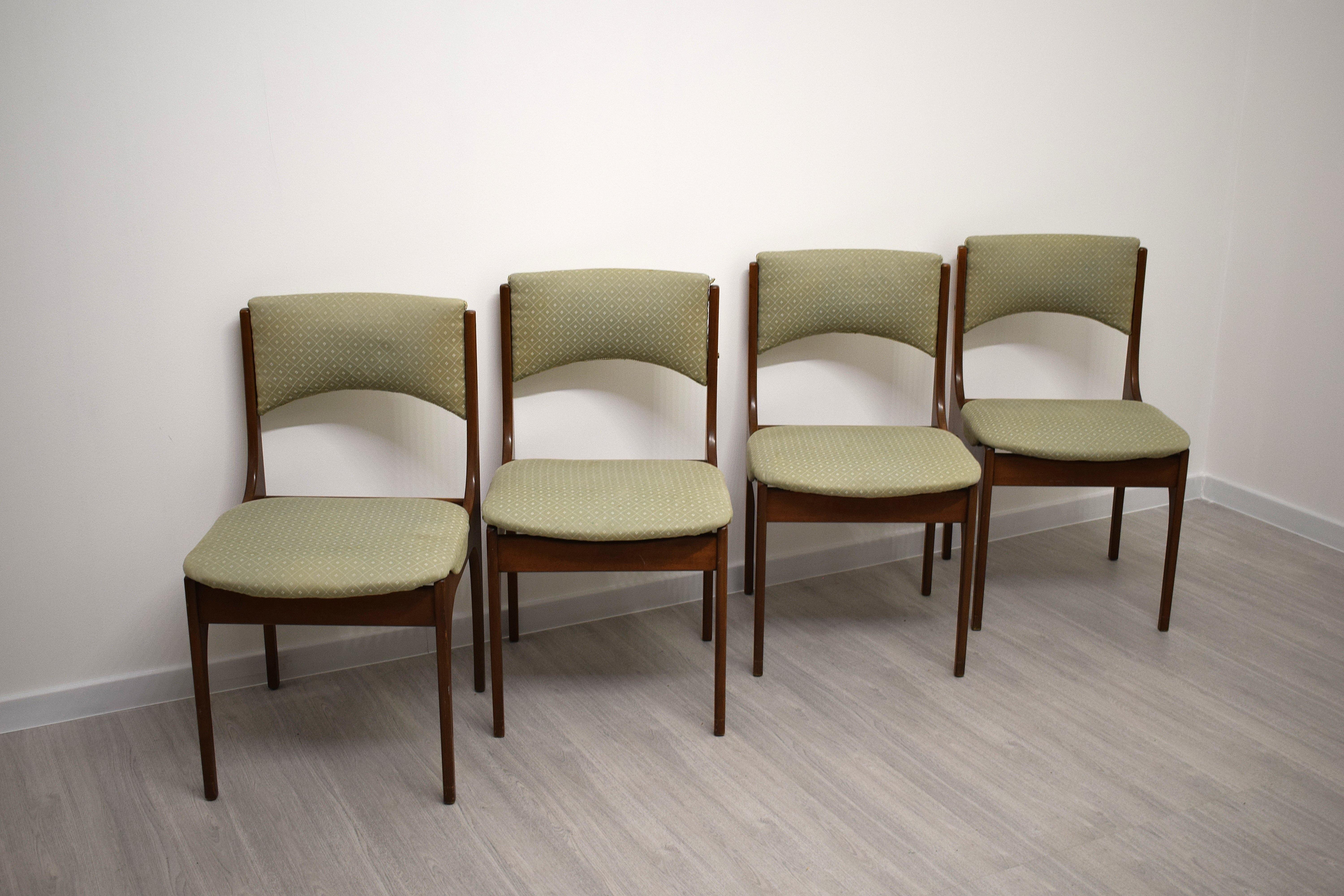 Giuseppe Gibelli Per Sormani - Ensemble de 4 chaises mod. Beatrice, 1970 Bon état - En vente à Palermo, PA