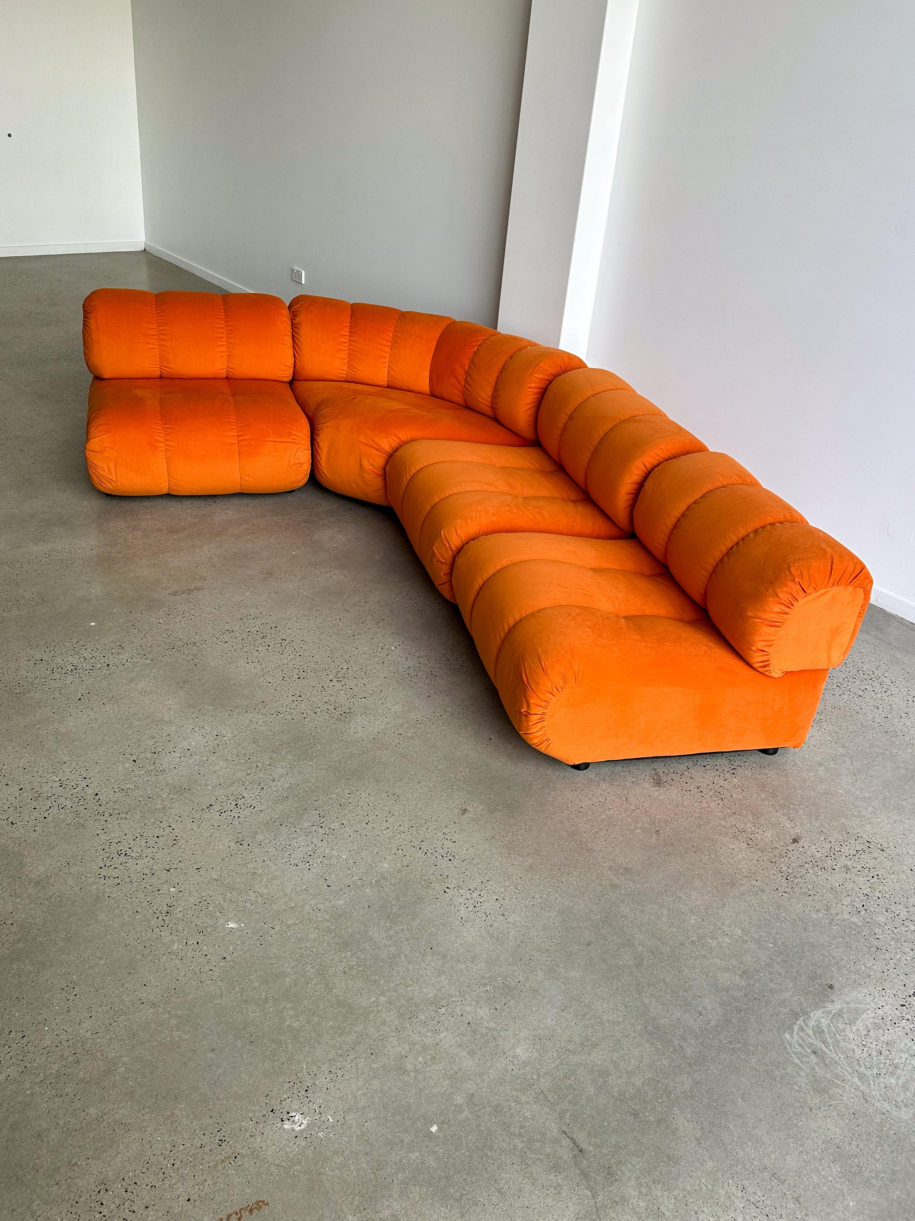 Giuseppe Munari for Poltronova Set of Four Modular Orange Sofa 1970s In Good Condition For Sale In Byron Bay, NSW