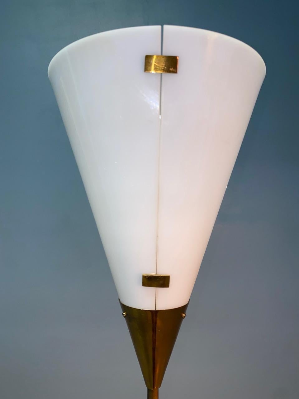 Giuseppe Ostuni 339 lampadaire réglable Oluce, 1950 en vente 4