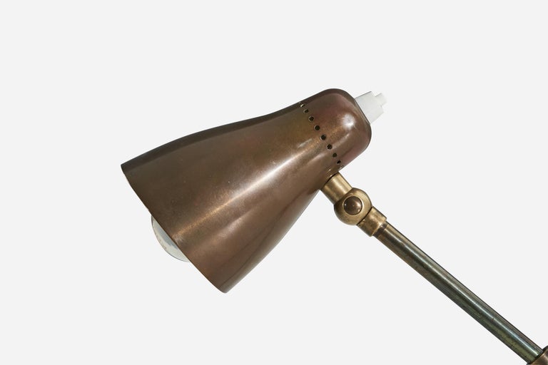 Mid-Century Modern Giuseppe Ostuni 'Attributed' Table Lamp, Brass, Metal, O-Luce, Italy, 1950s For Sale