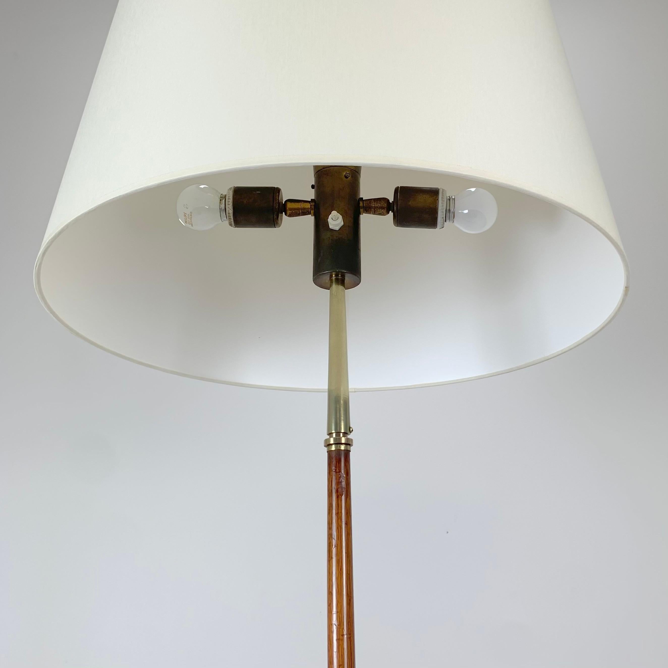 Giuseppe Ostuni Floor Lamp , 313 Model, for O-Luce, circa 1949, Italy. For Sale 4