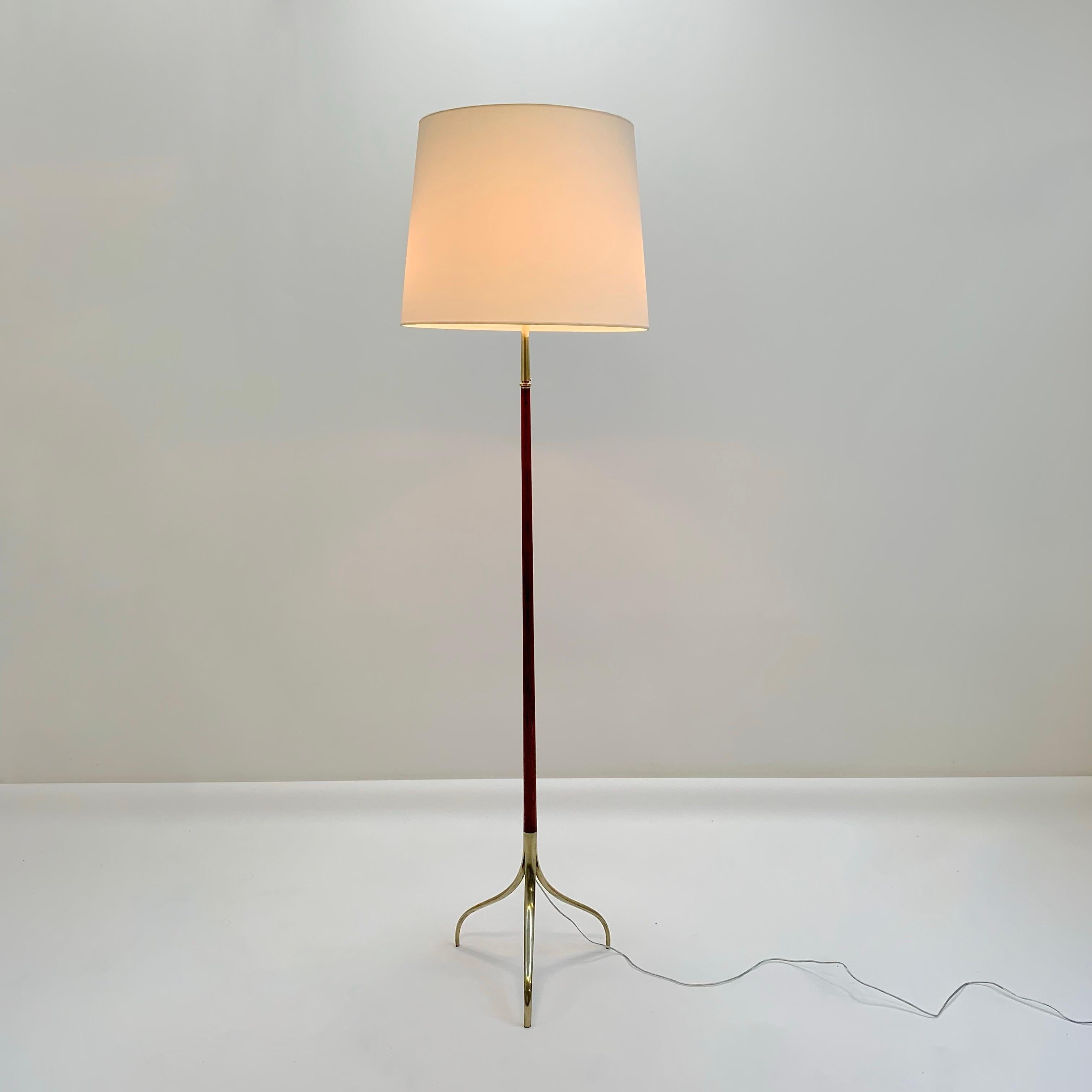 Italian Giuseppe Ostuni Floor Lamp , 313 Model, for O-Luce, circa 1949, Italy. For Sale