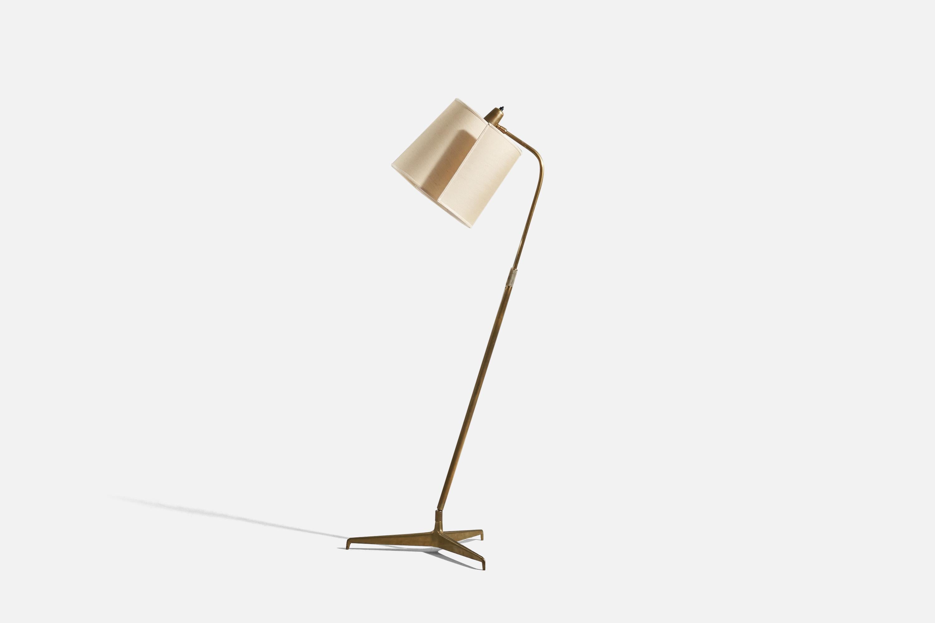 Mid-20th Century Giuseppe Ostuni, Floor Lamp, Brass, Fabric, Italy, 1950s